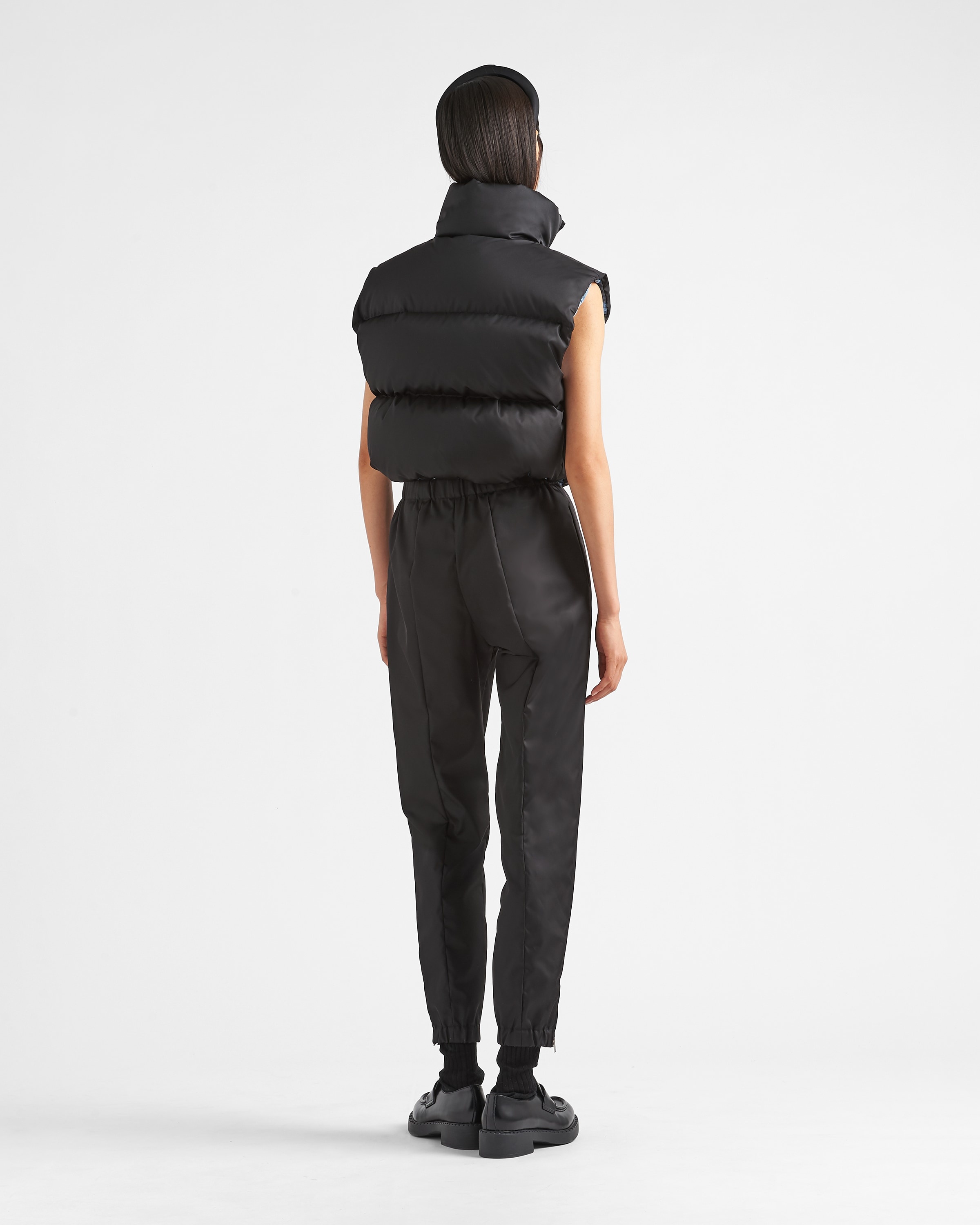 Re-Nylon cropped down vest - 5