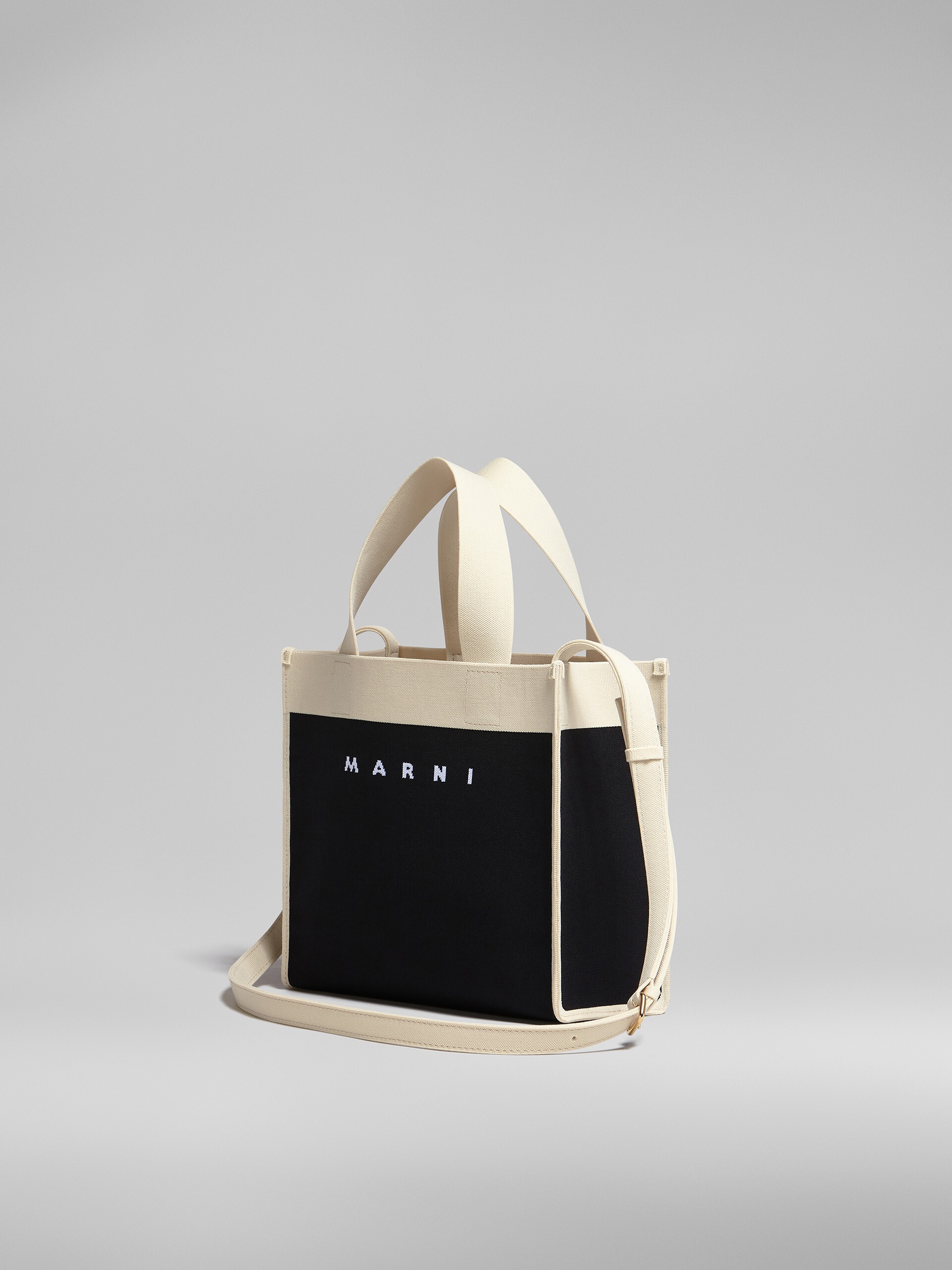 SMALL SHOPPING BAG IN BLACK AND WHITE JACQUARD - 3