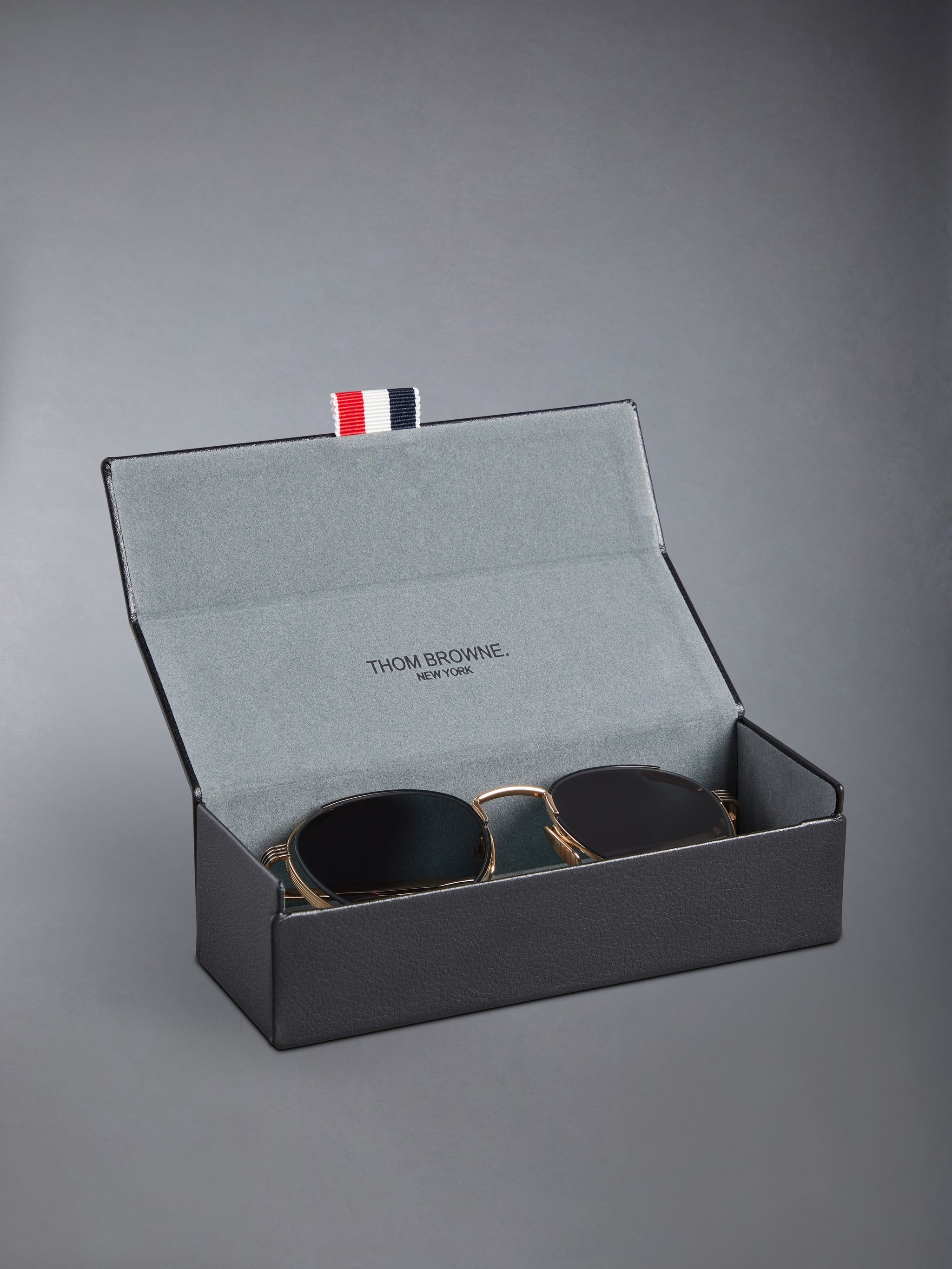 ROUND SUNGLASSES IN TITANIUM - 6