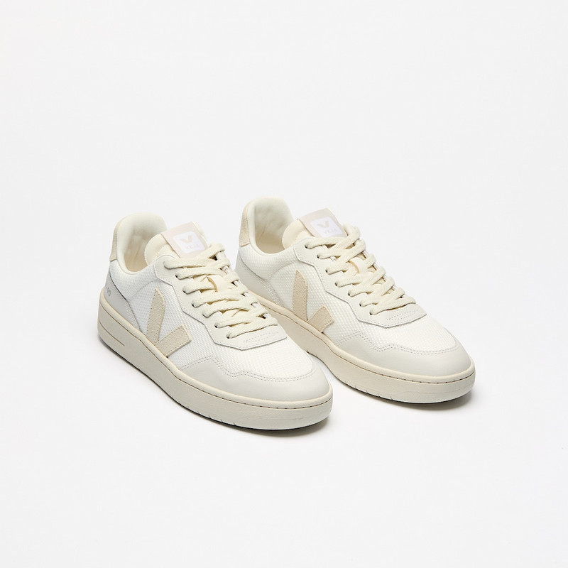 VEJA V-90 B-MESH WHITE PIERRE outlook