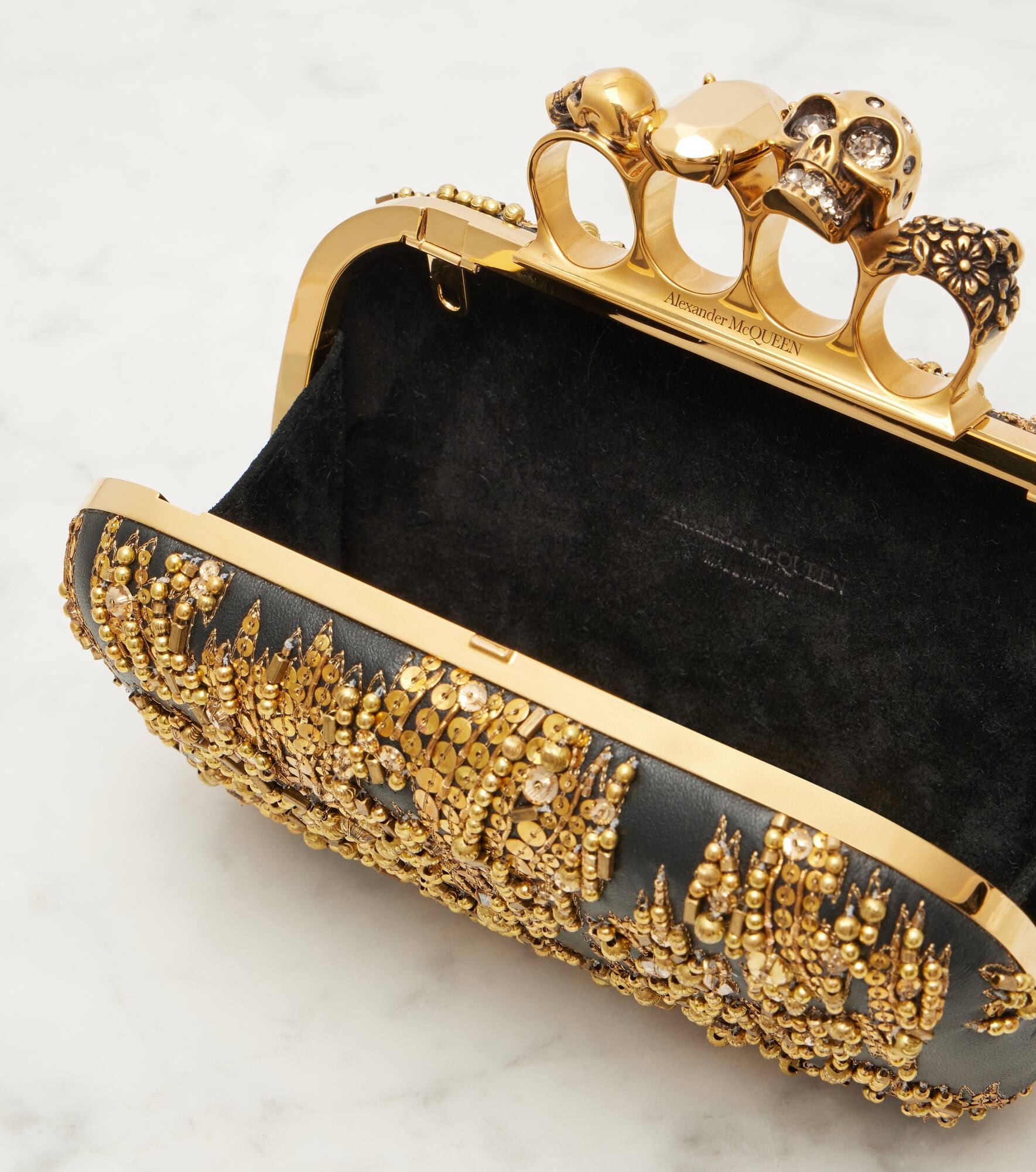 Knuckle Small embellished leather clutch - 3