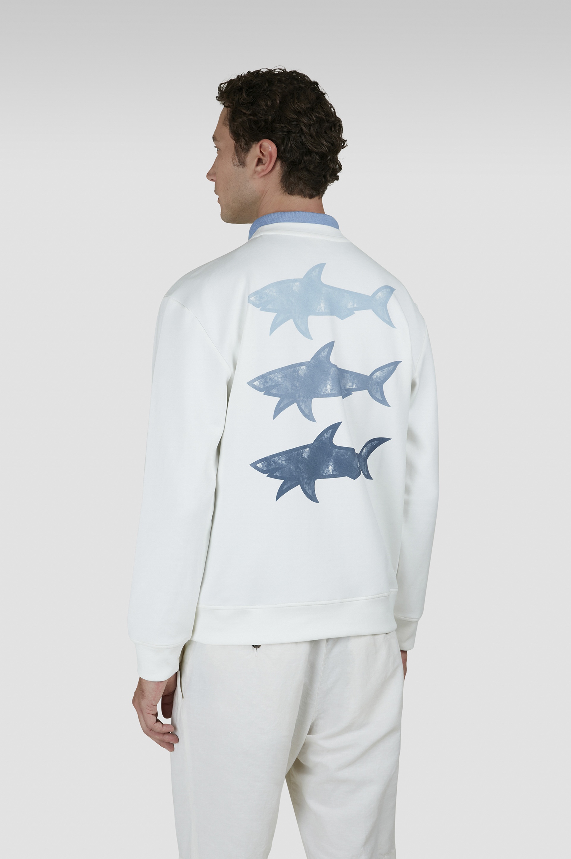 X-SOFT SWEATSHIRT WITH MAXI SHARKS PRINT - 3