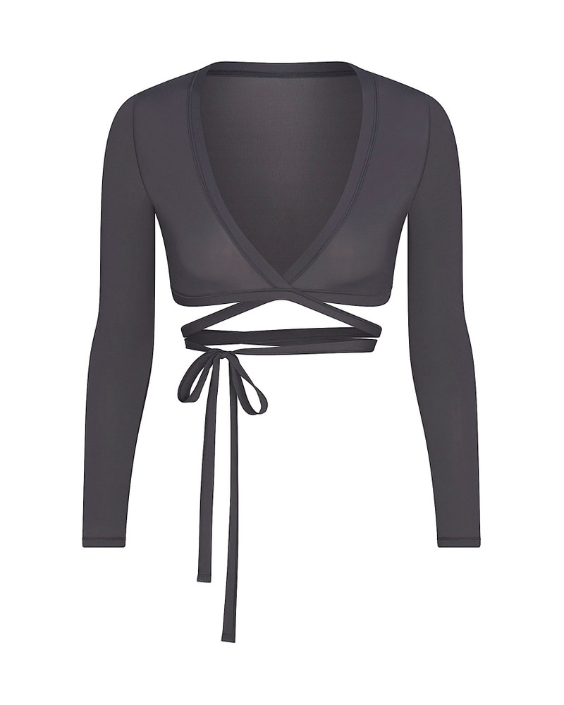 NikeSKIMS Weightless Layers Women's Long-Sleeve Wrap Top 9