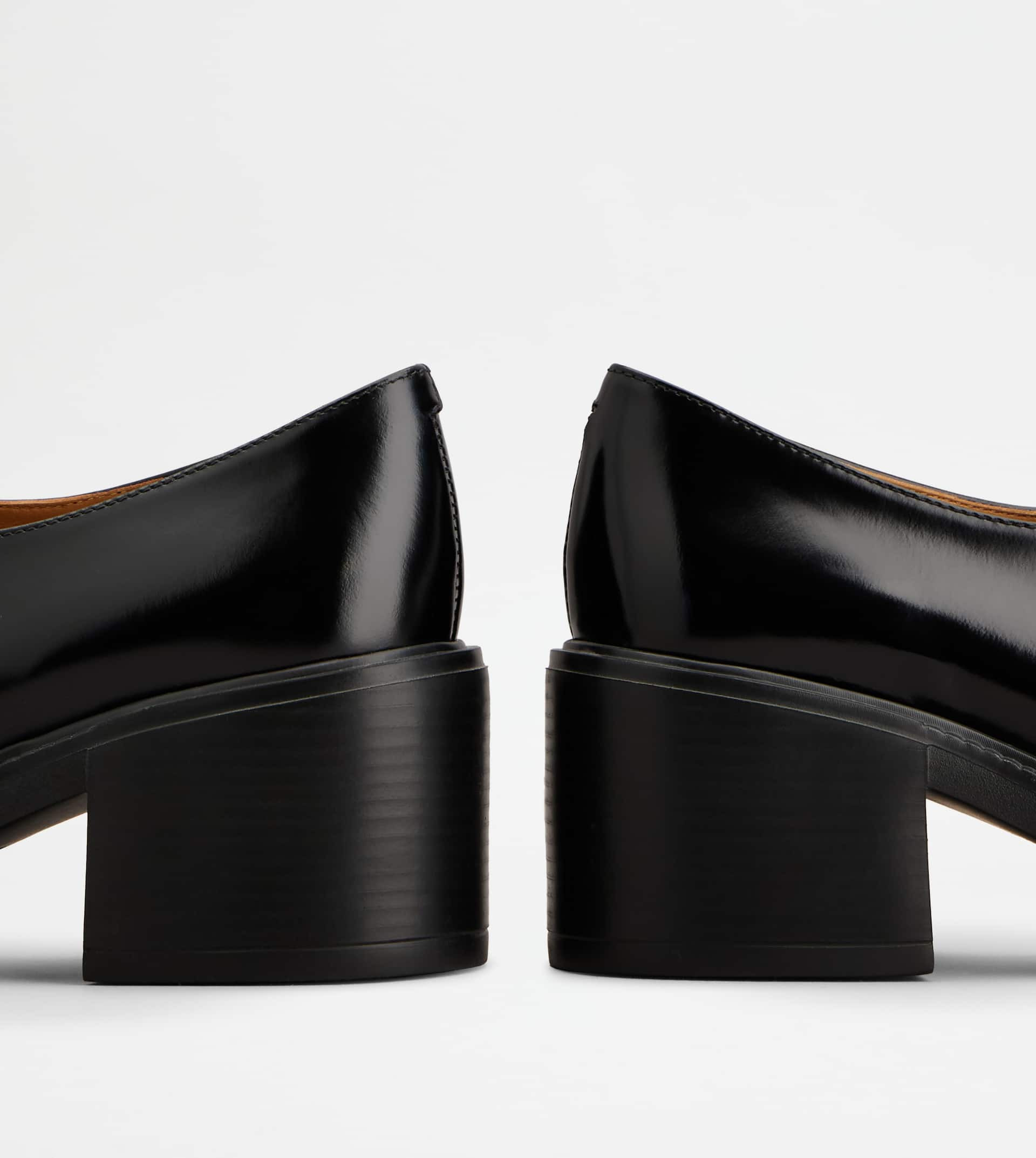 LOAFERS IN LEATHER - BLACK - 5