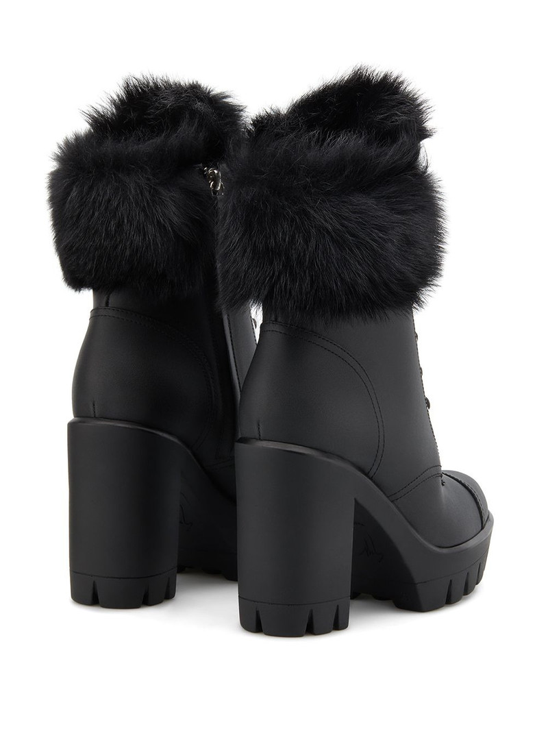 Moyra boots 3