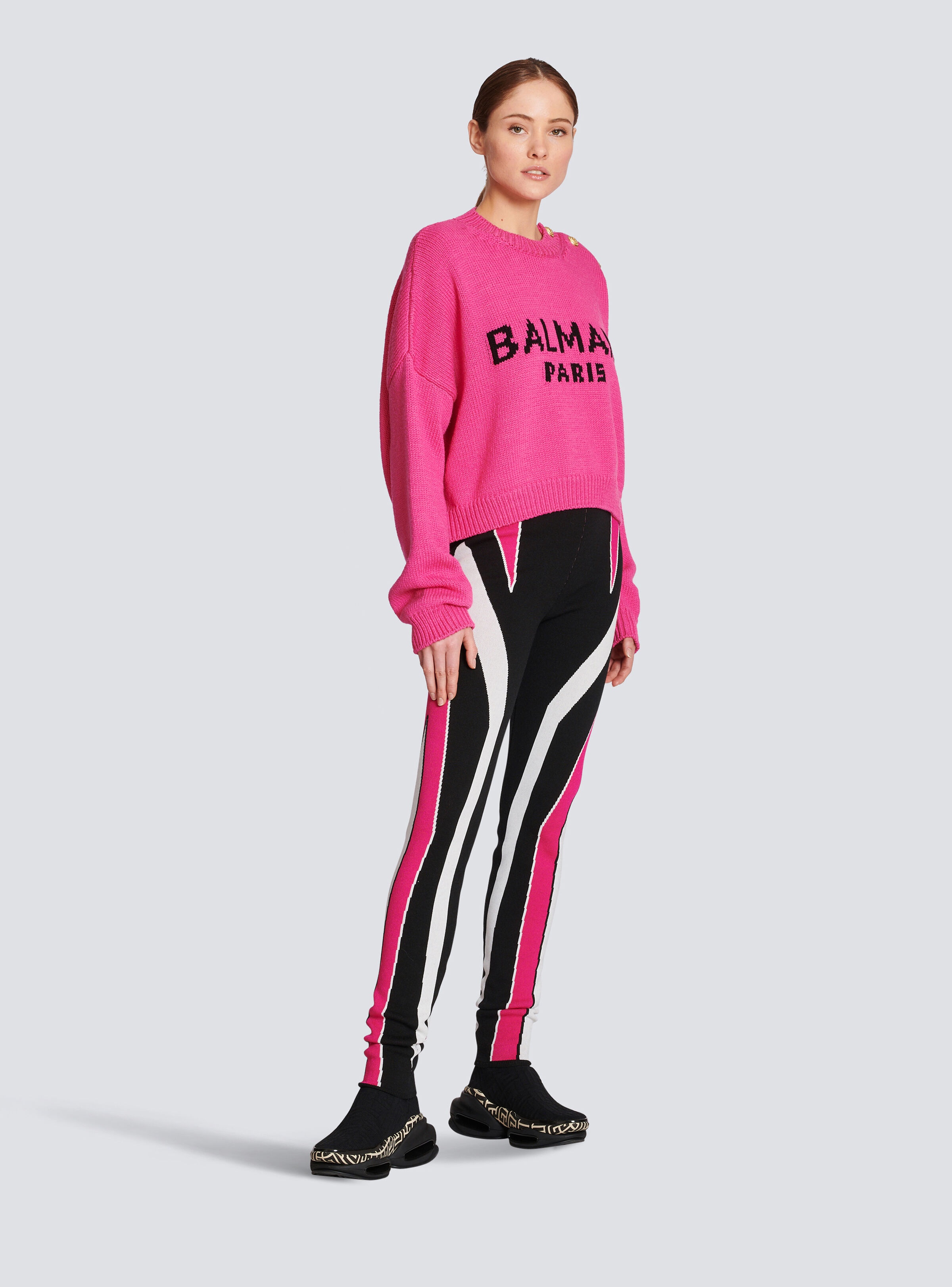 Balmain logo cropped knit jumper - 3