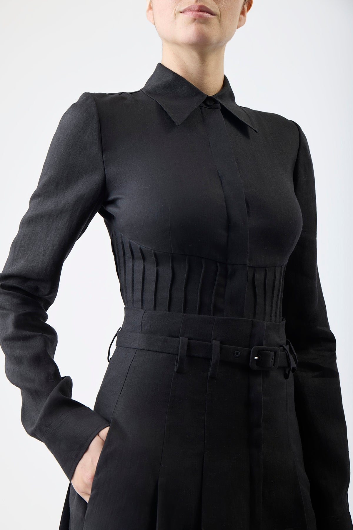 Duff Pleated Top in Black Aloe Linen - 5