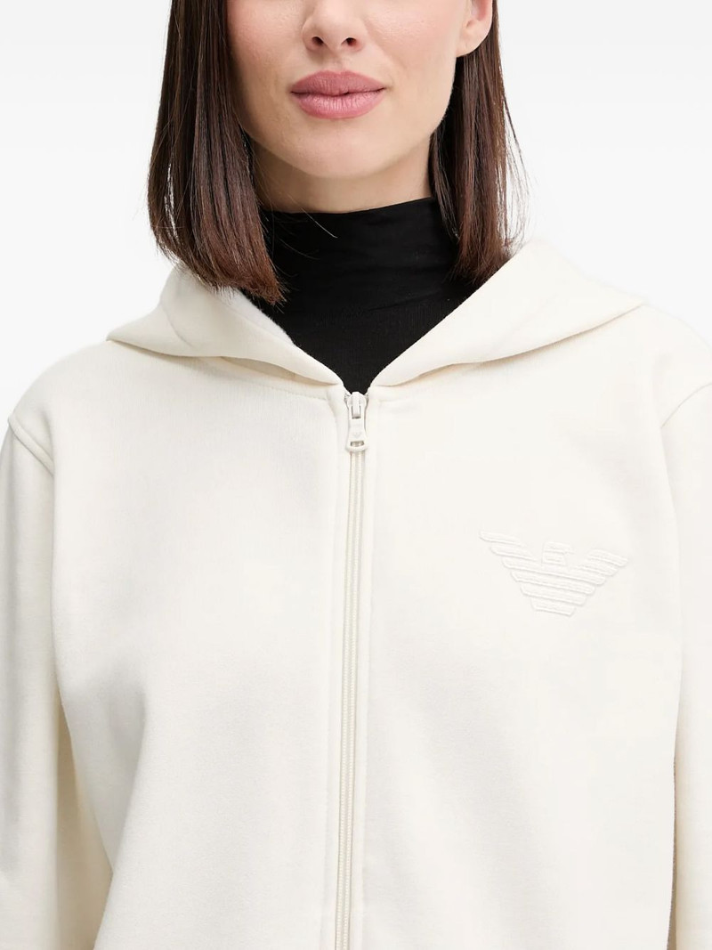 zip-up hoodie 4