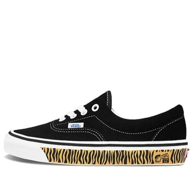 Vans Style 95 Dx 'Black Orange' VN0A2RR11UY - 1