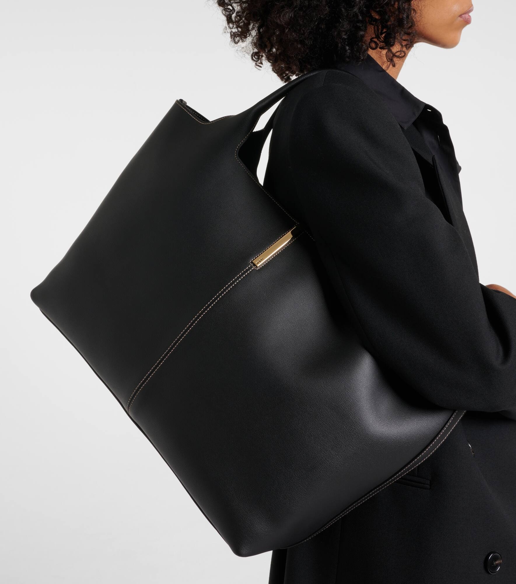 Medium leather tote bag - 2