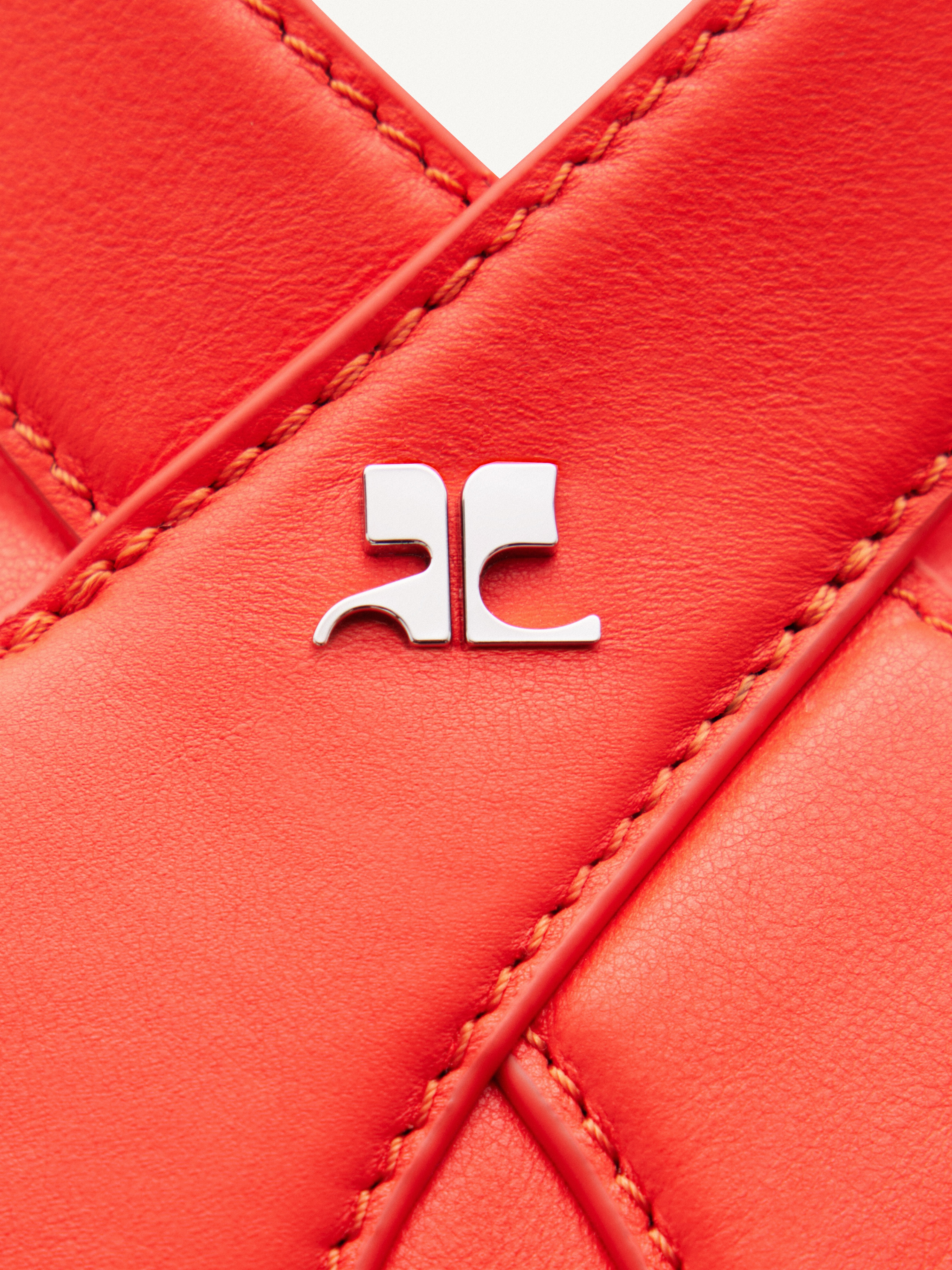LOOP BAGUETTE LEATHER BAG - 5