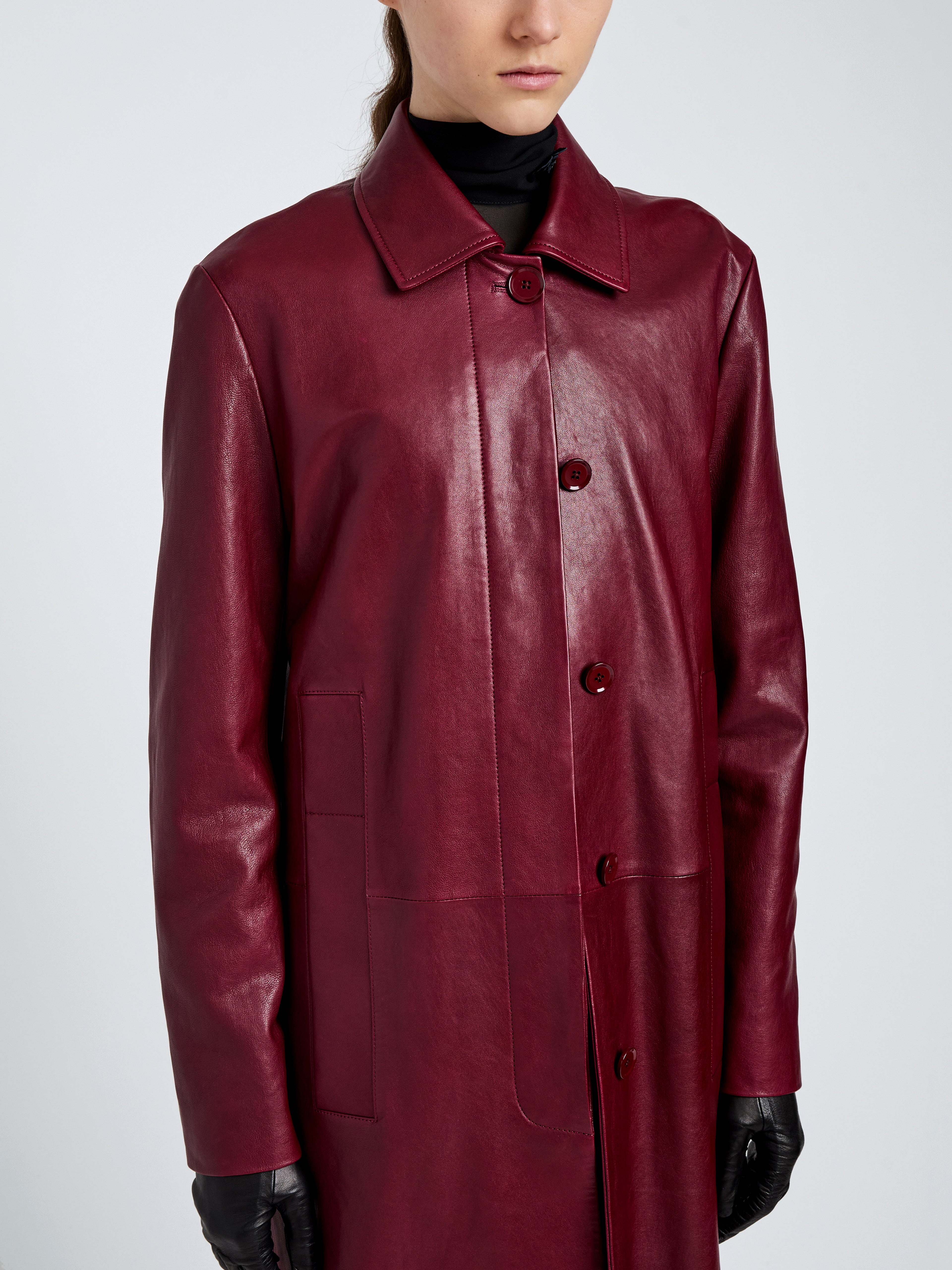 Nissi Coat in Semigloss Leather - 5