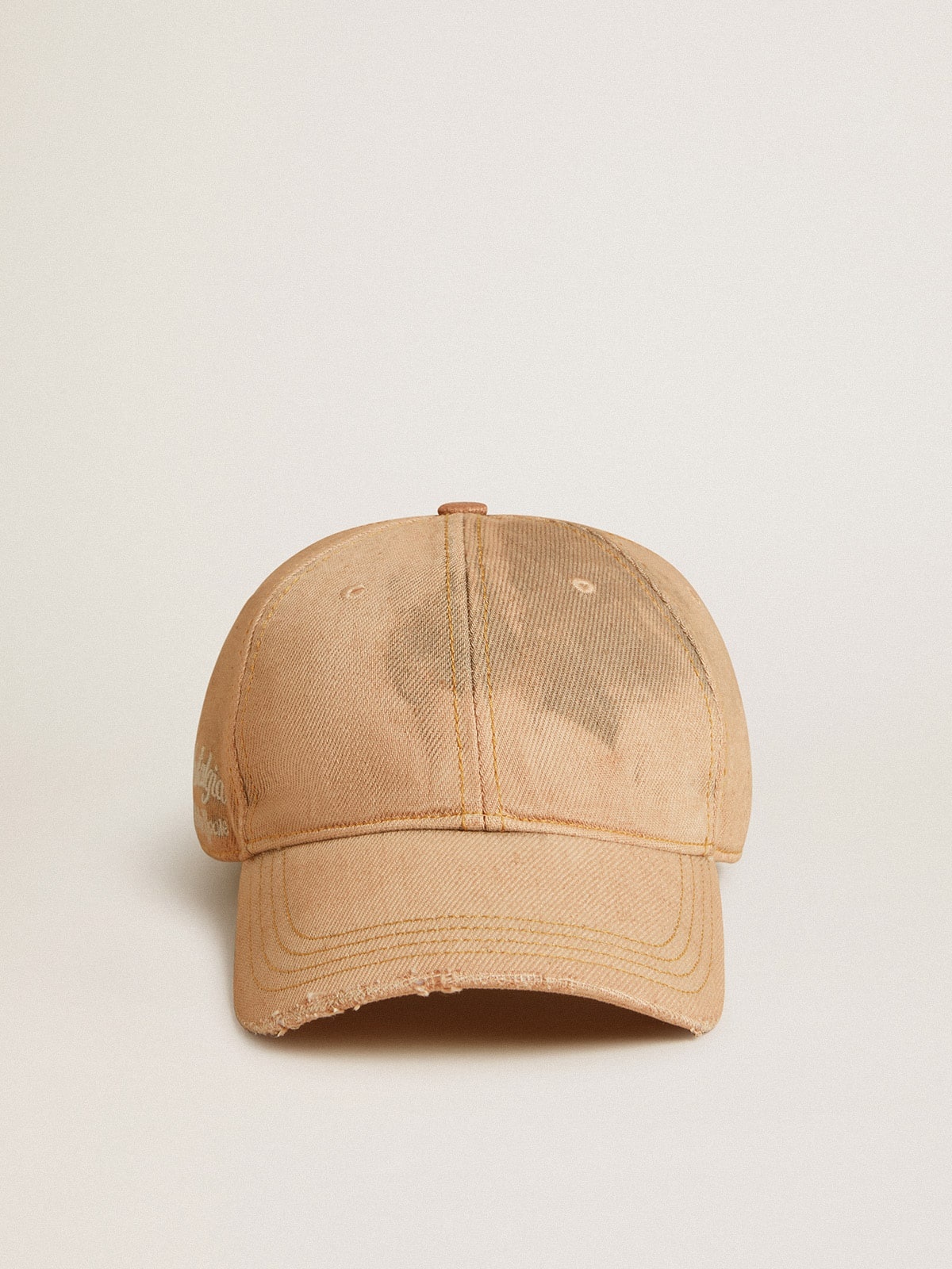 Beige baseball cap with a lived-in finish - 1