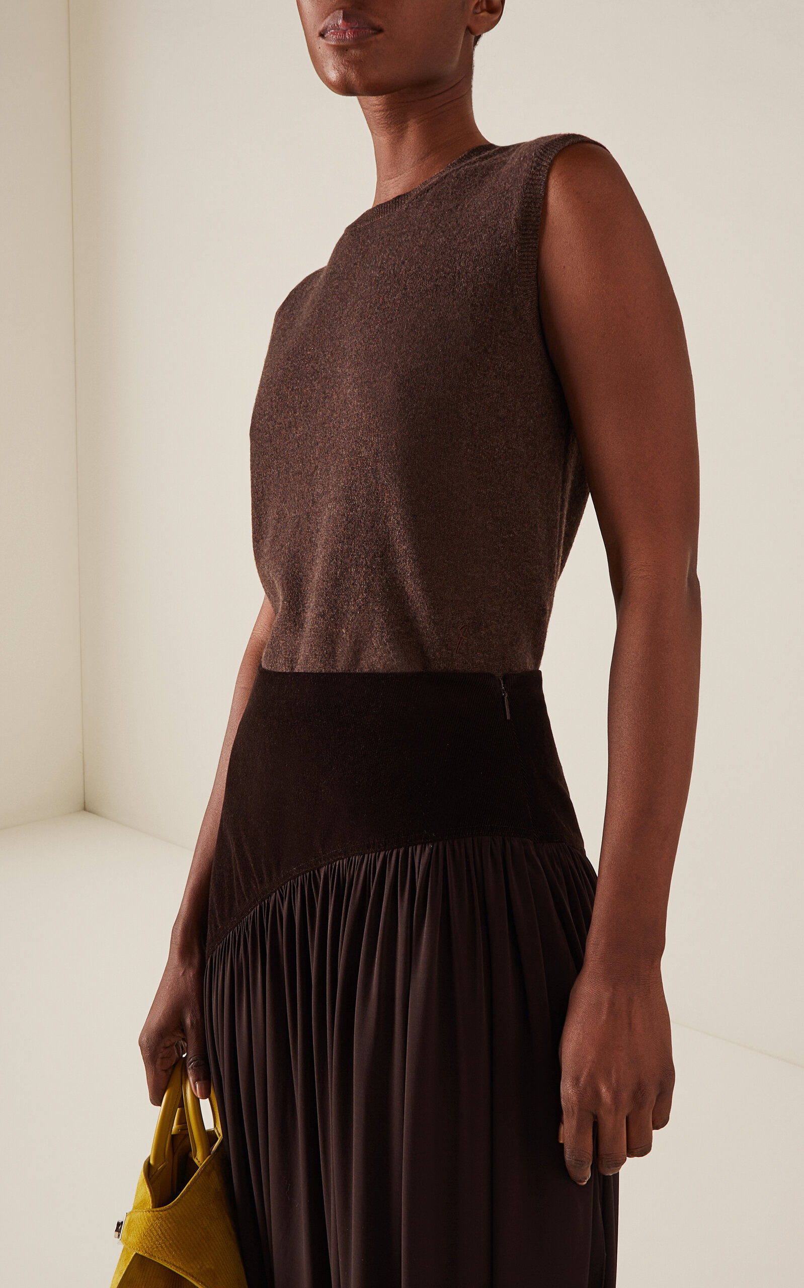 Ribbed-Knit Virgin Wool Vest brown - 2