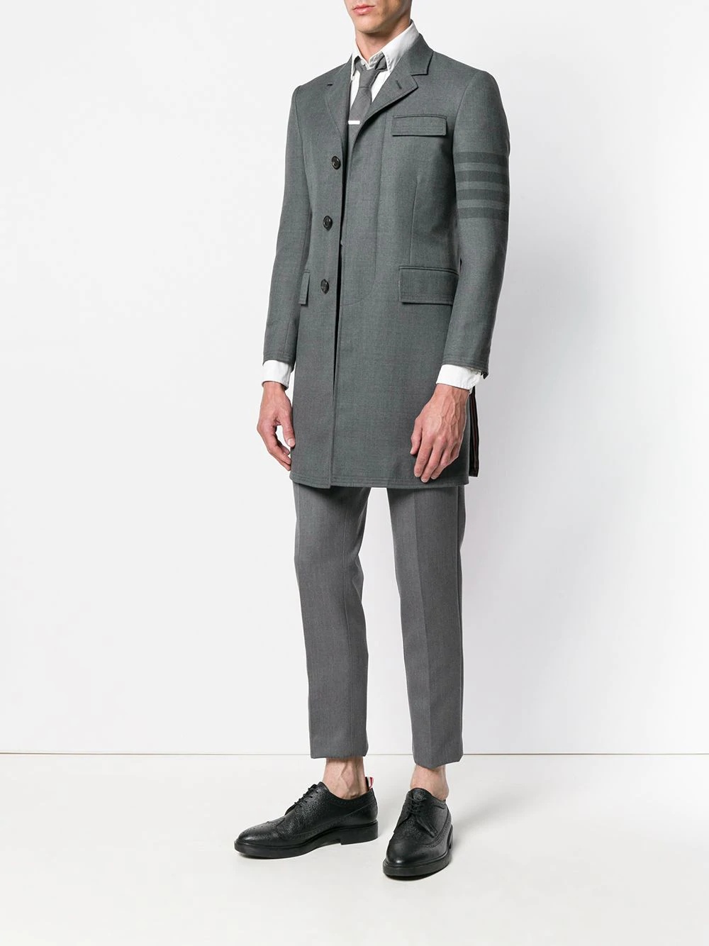 4-Bar high-armhole Chesterfield coat - 2