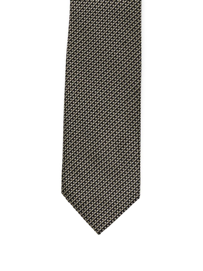 patterned tie 3