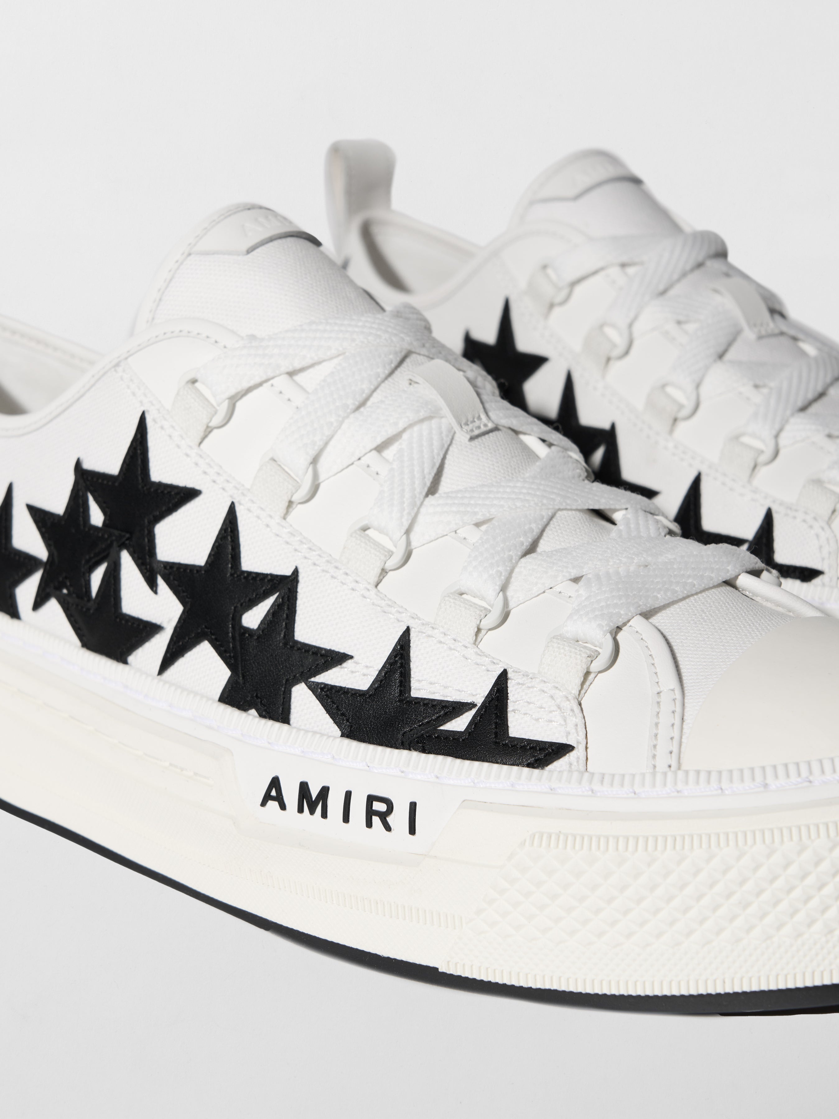 ★送料・関税込み★【AMIRI】Stars Court Low AMIRI STARS COURT LOW | REVERSIBLE