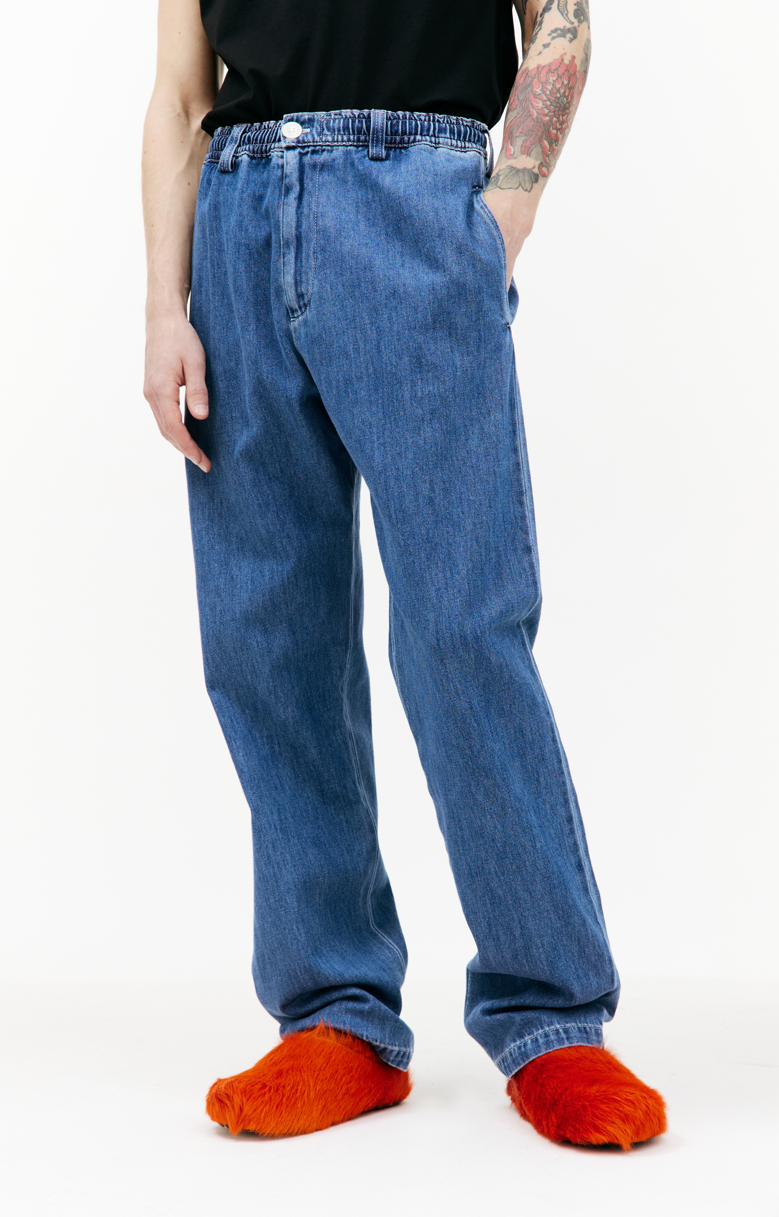 BLUE STRAIGHT JEANS - 4