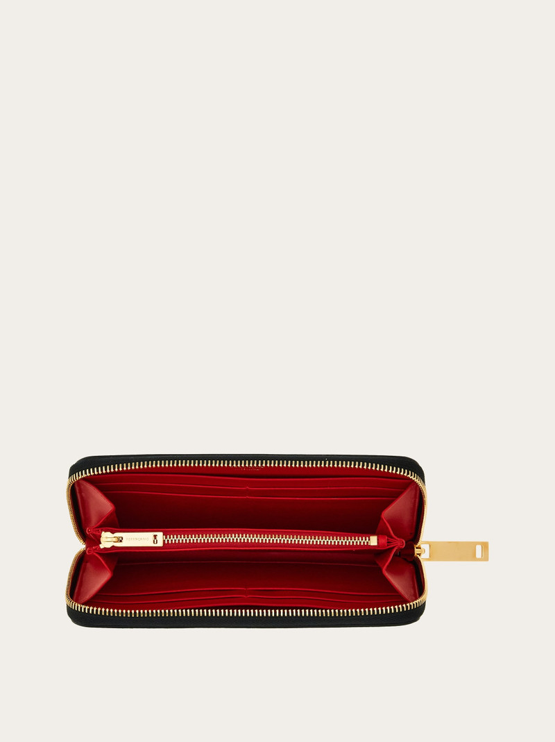 FERRAGAMO Gancini continental wallet outlook