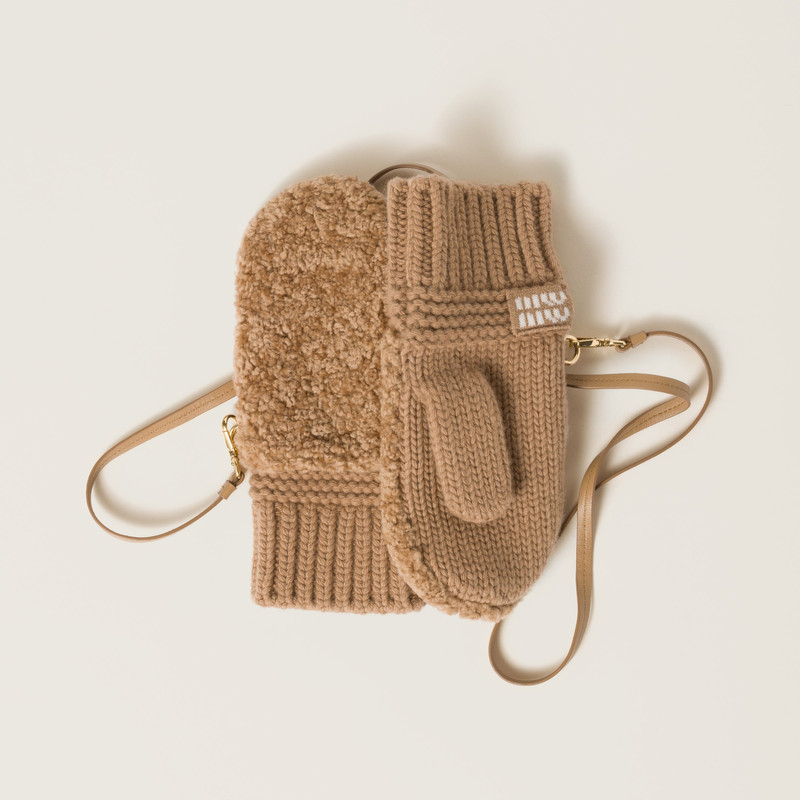 Wool, cashmere and shearling mittens 1