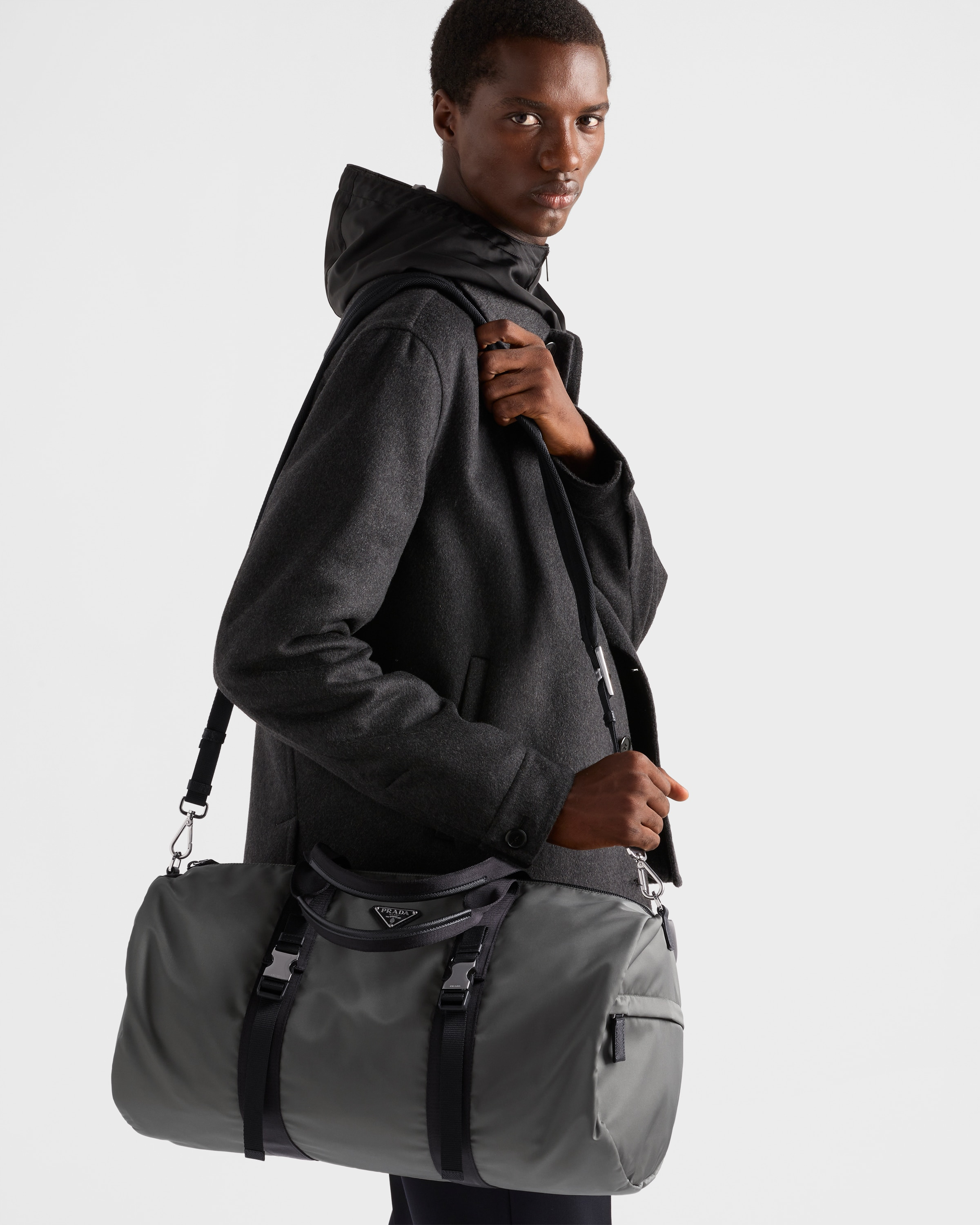 Re-Nylon and Saffiano leather duffle bag - 8