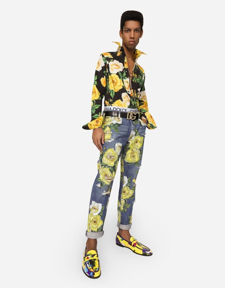 Loose blue denim jeans with all-over rose print - 6