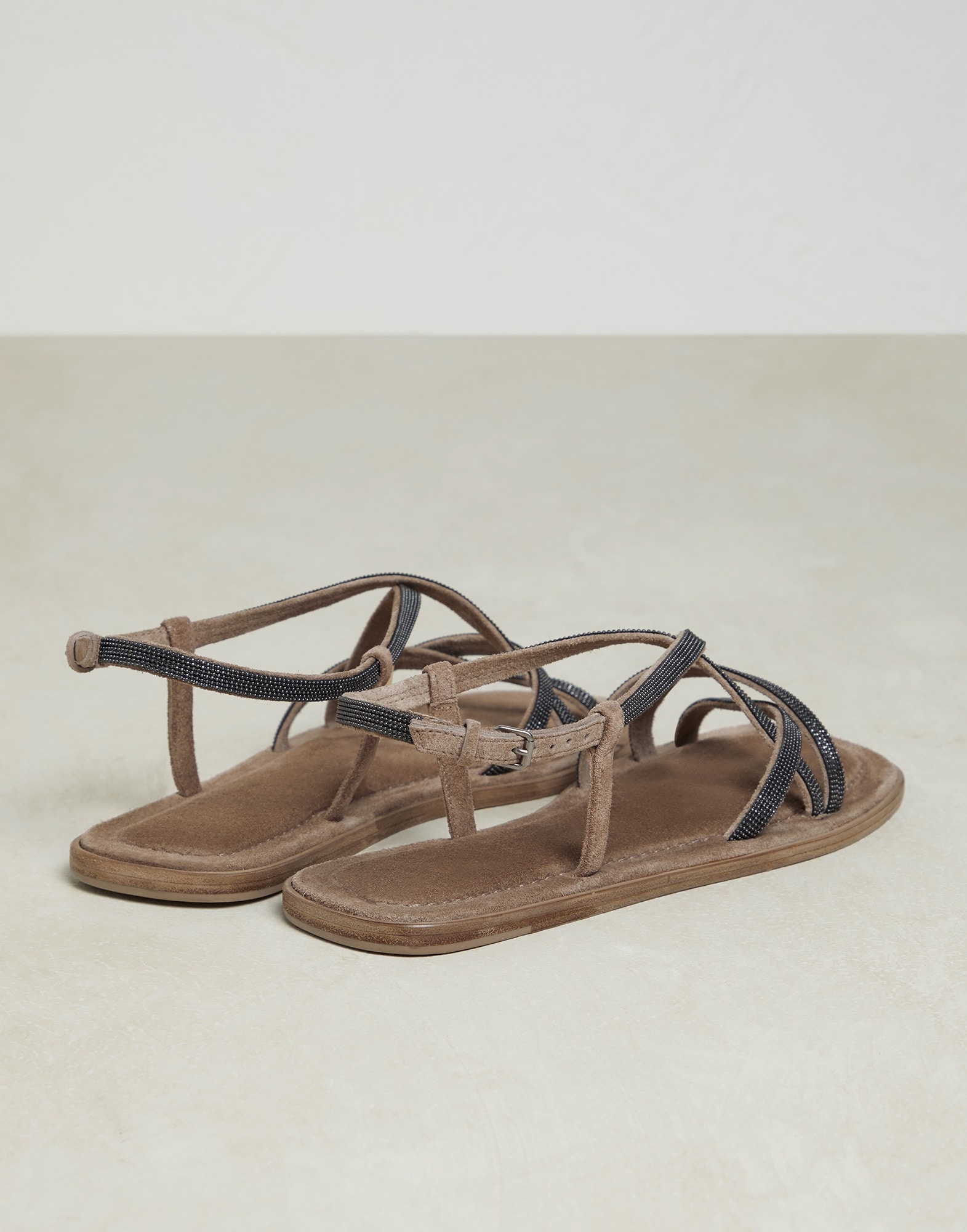 Suede sandals with shiny straps - 3