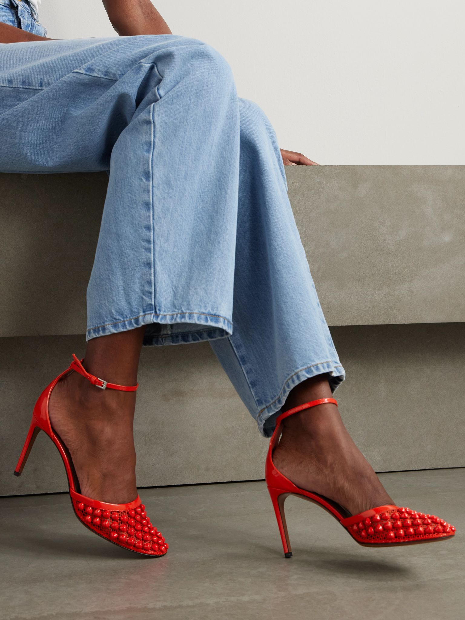 90 embellished fishnet and patent-leather pumps Red - 2
