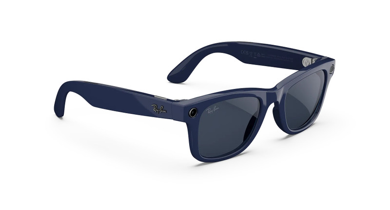 Ray-Ban Meta Wayfarer (Gen 2) Shiny Cosmic Blue Transitions® Sapphire Lenses 3