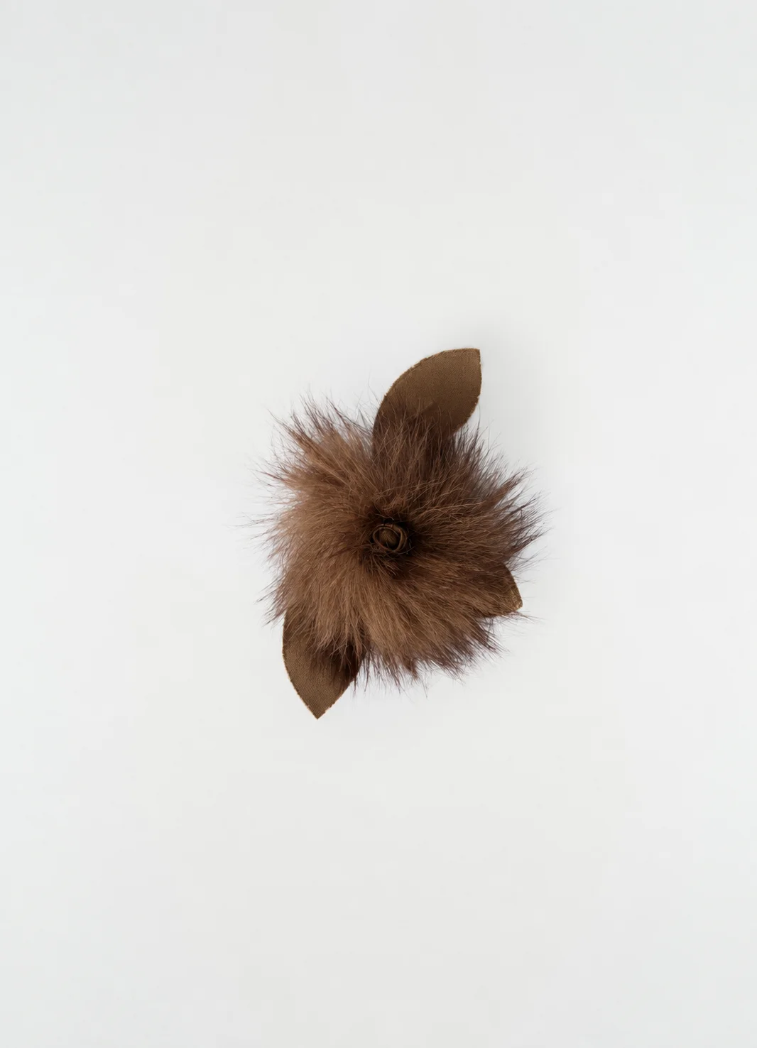FUZZY ROSE BROOCH IN LAMBSKIN SHEARLING - 1