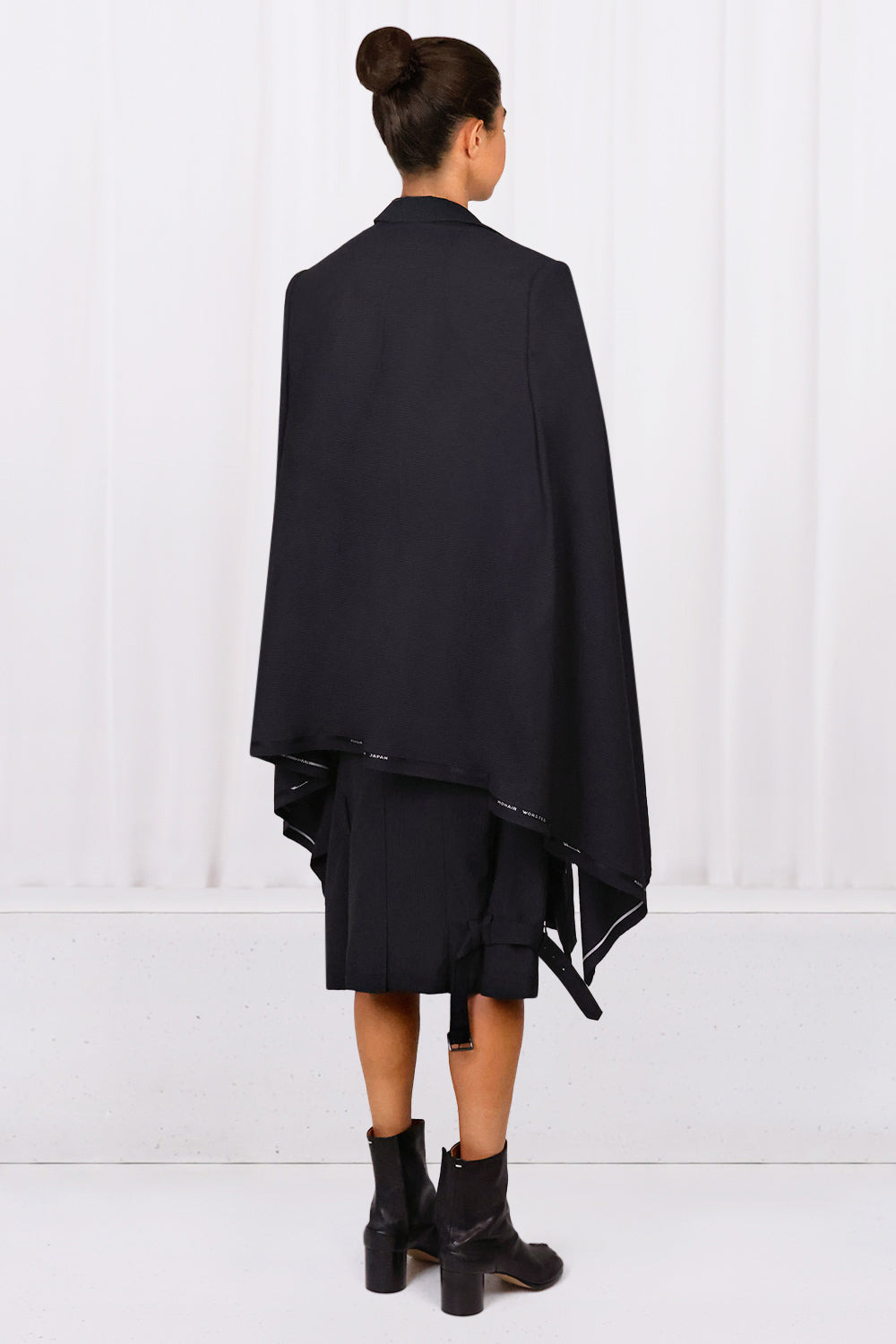 OVERSIZED CAPE SLEEVE BLAZER | BLACK/WHITE - 3