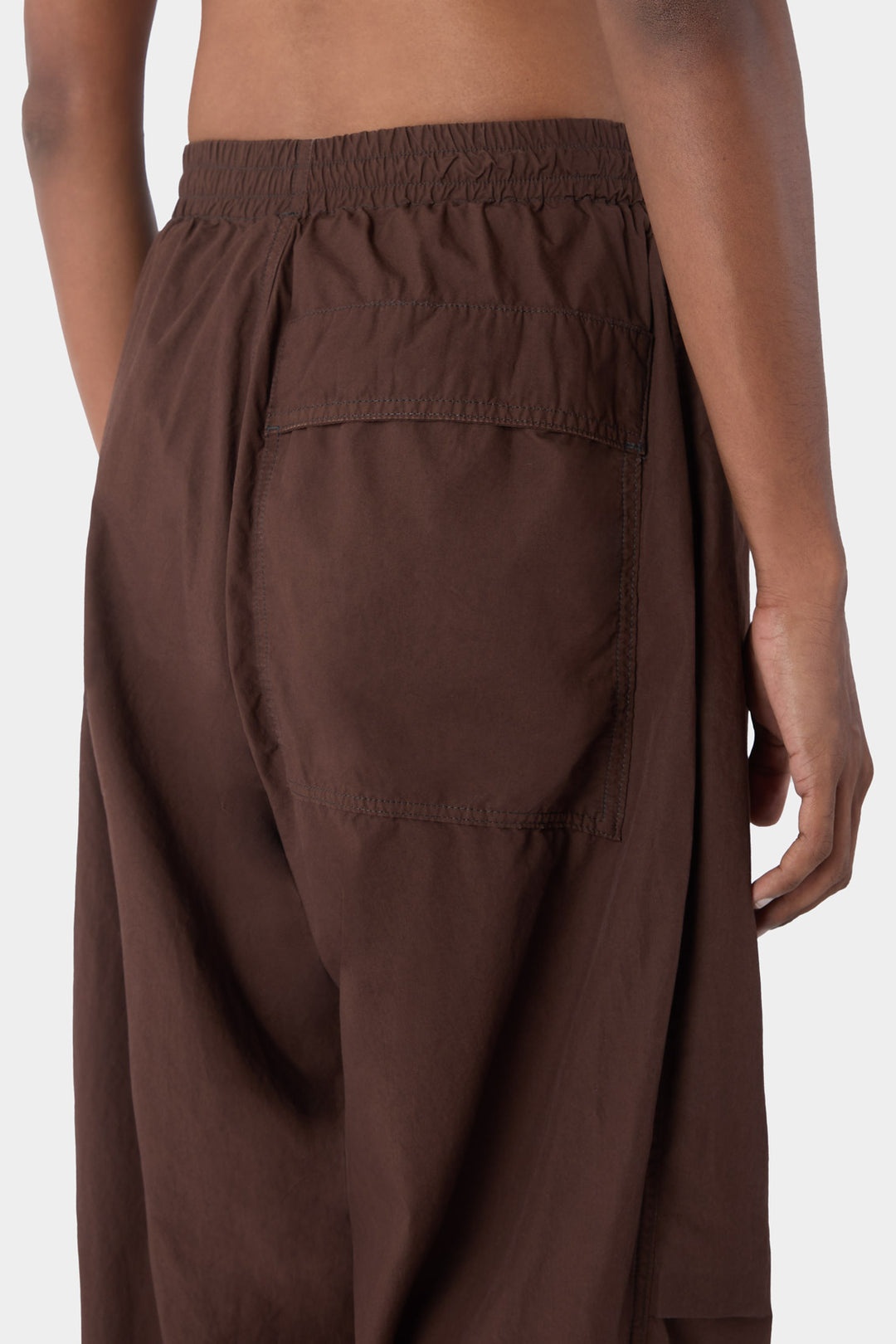 ELASTIC PANTS WITH DARTS / brown - 7