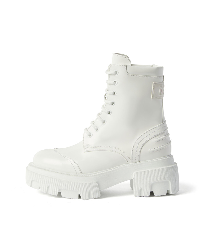 Track sole boot 1