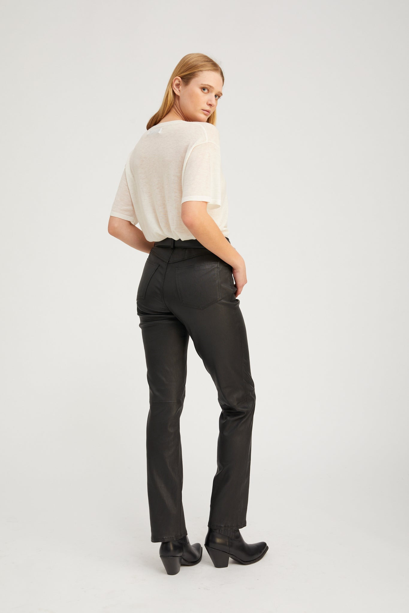 IVORY TISSUE CASHMERE V-NECK TEE - 5