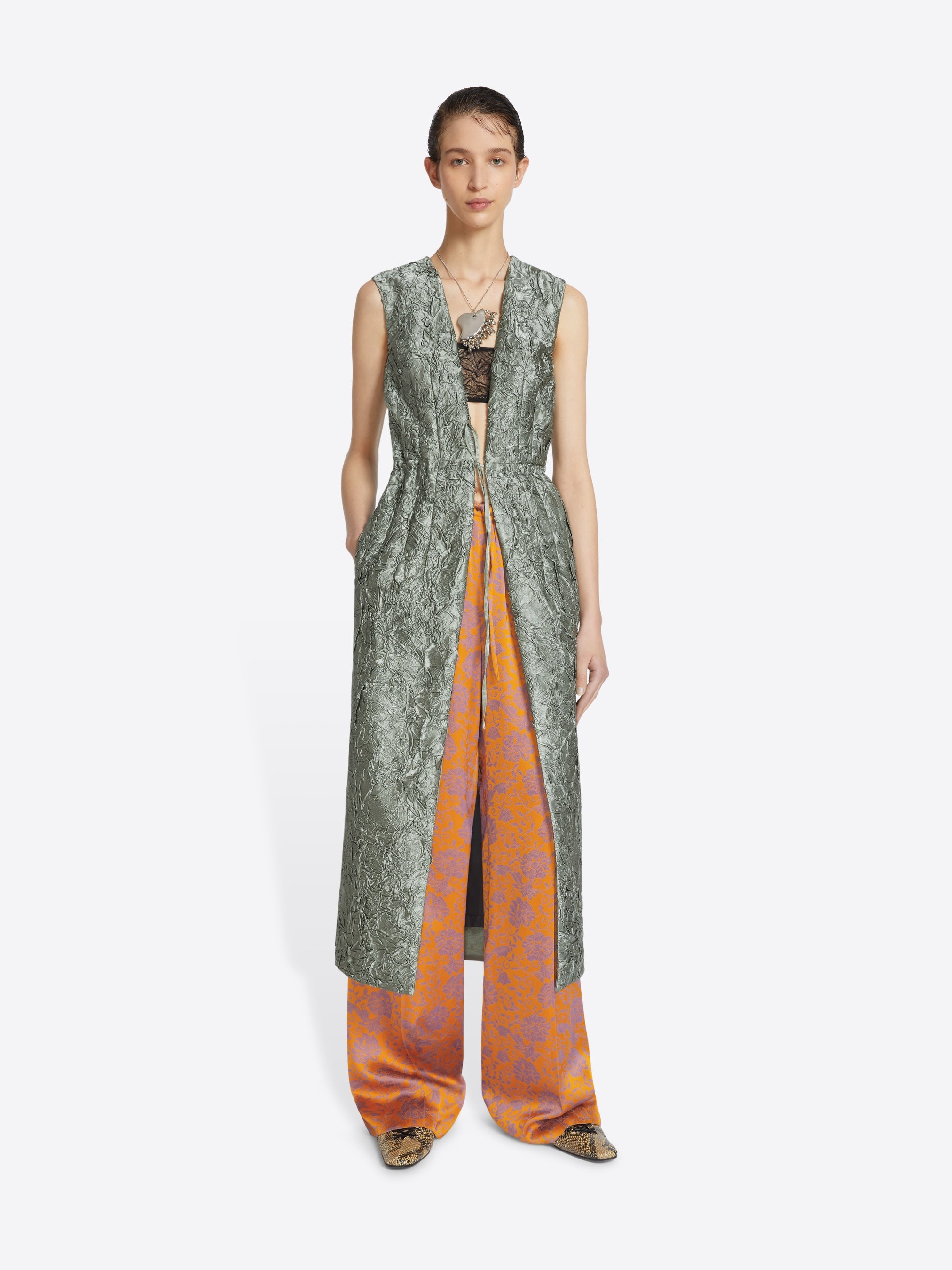SLEEVELESS COAT - 2