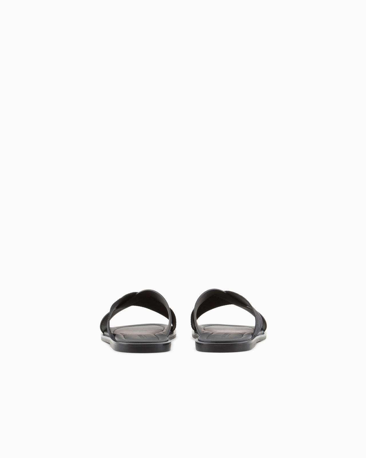 Leather cross sandals with two-toned tape - 4