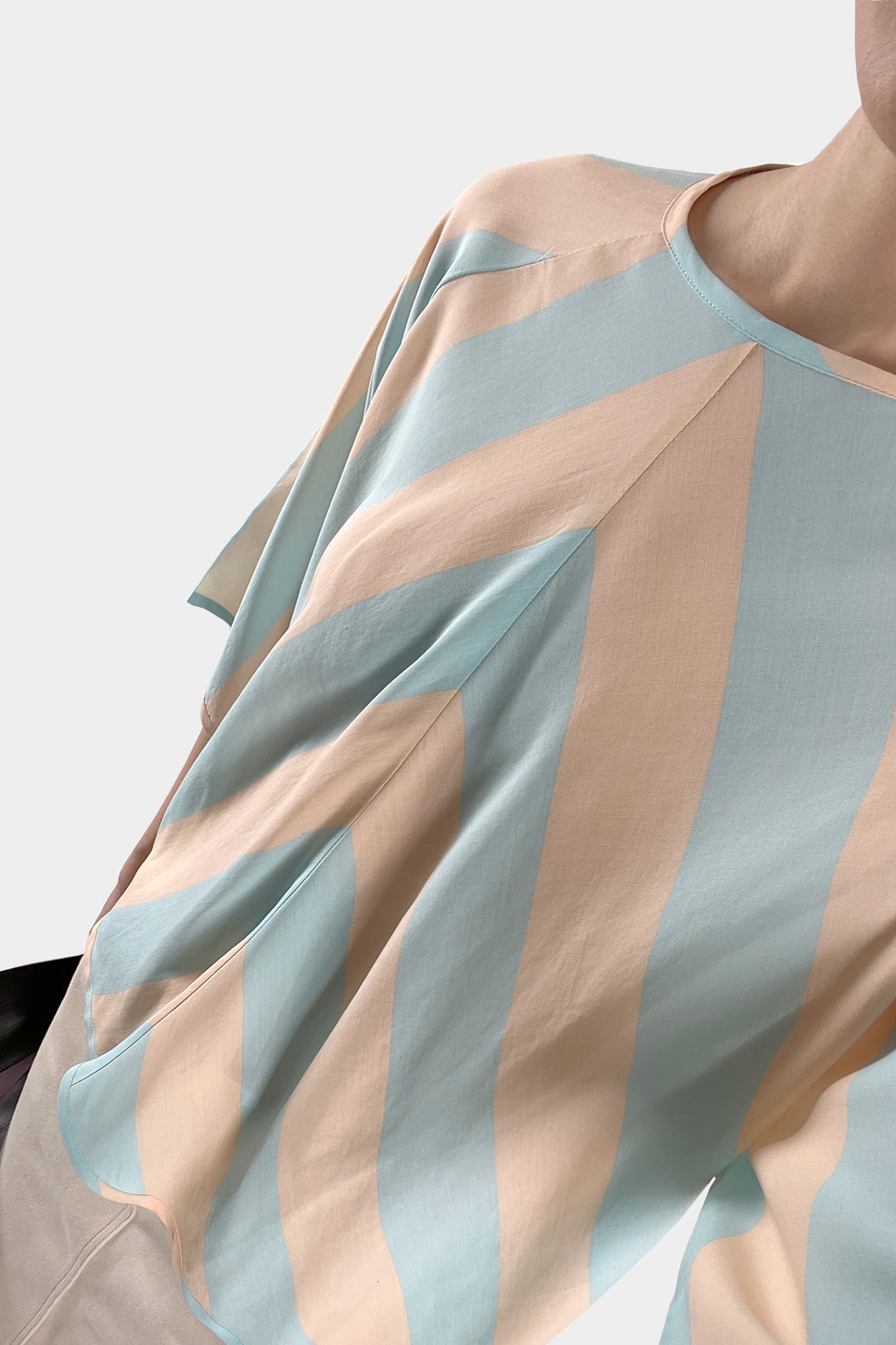 BACK WRAP T-SHIRT / pink & azure stripes - 4