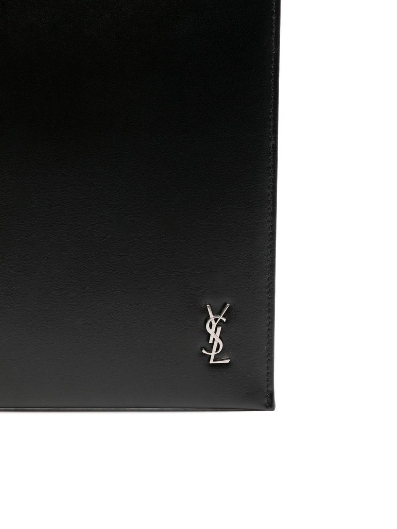 logo-plaque iPad case 3