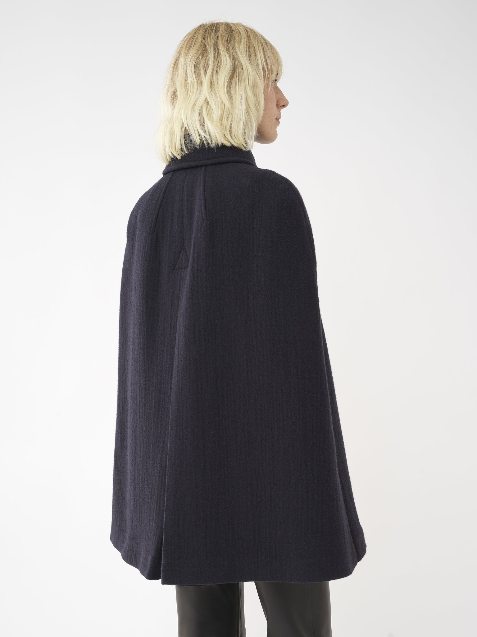 SHORT CAPE COAT - 5