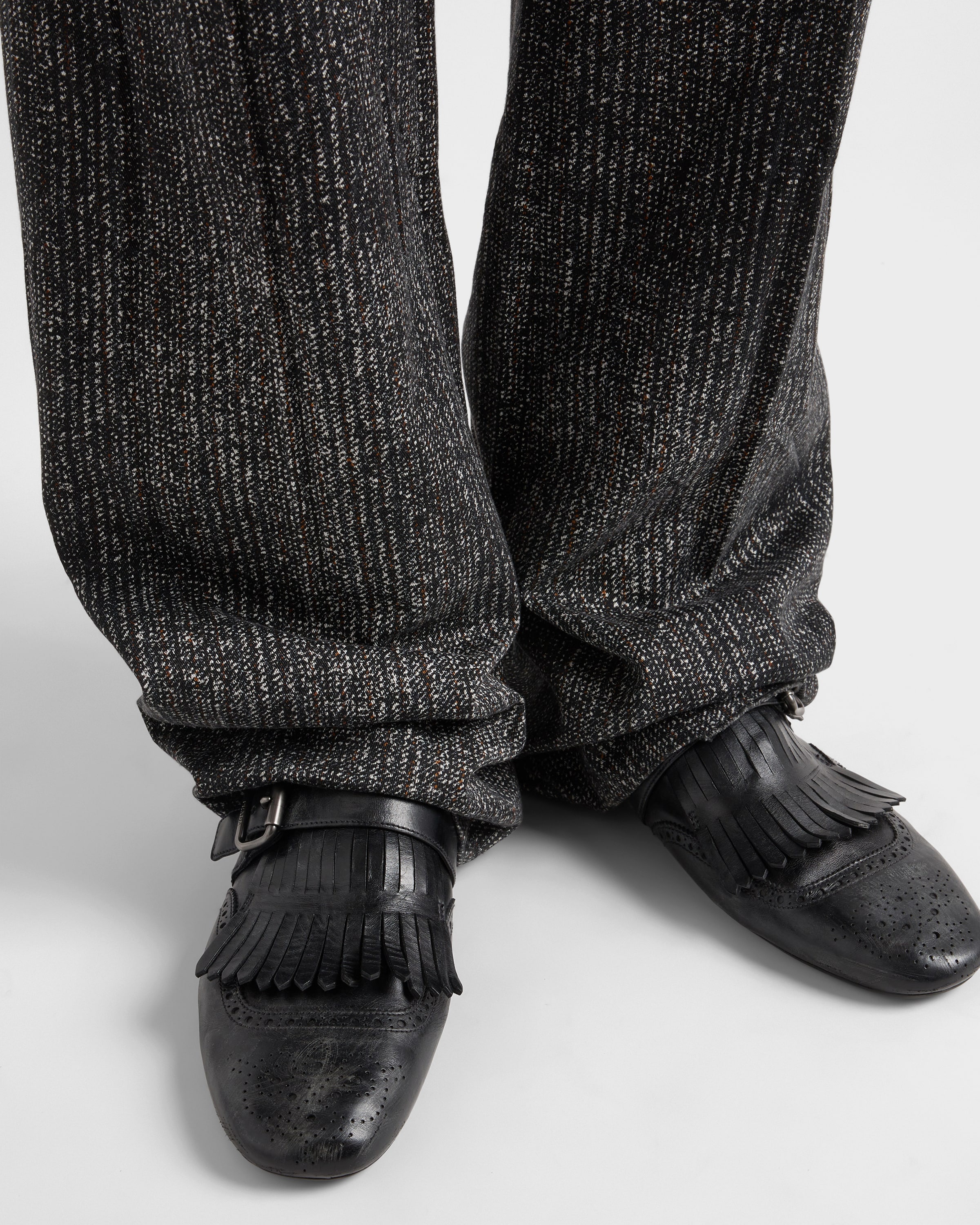 Shuffle antiqued leather mules with buckled strap and fringe - 3