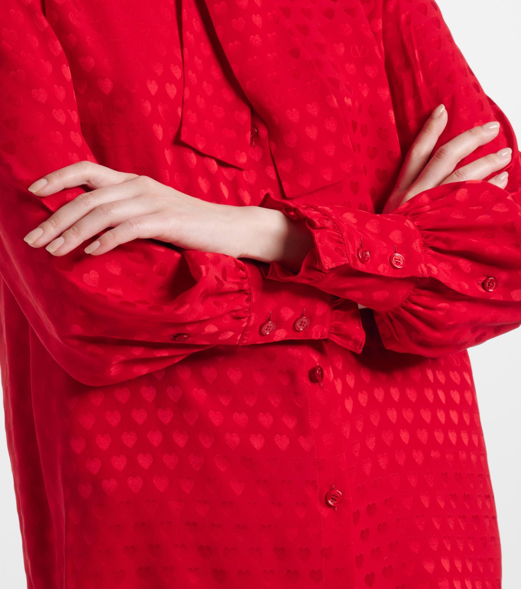 La Cour De Cœur bow-detail silk crêpe shirt - 5