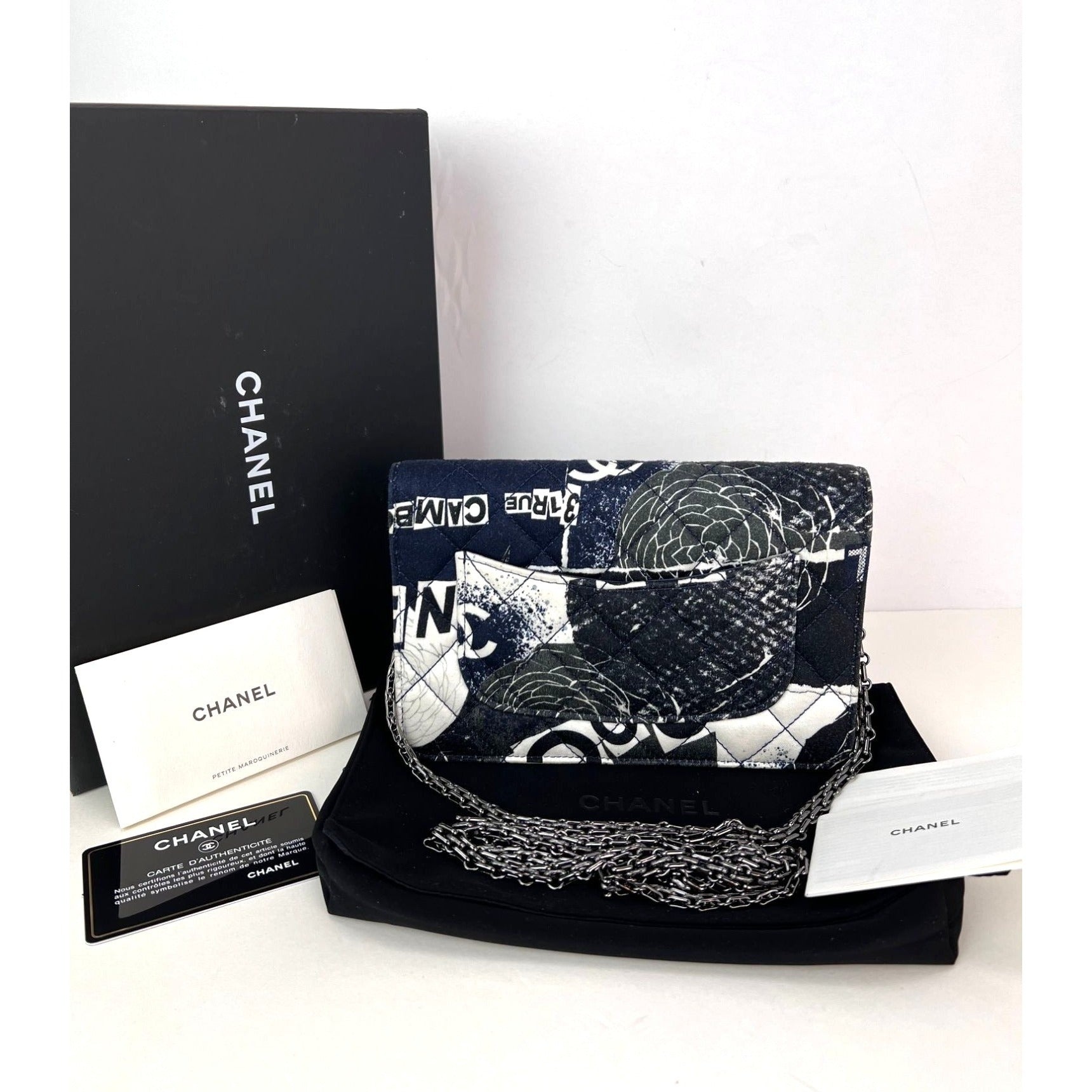 Chanel Reissue 2.55 Quilted Printed Canvas Limited Edition Wallet on a Chain Clutch RARE - 2