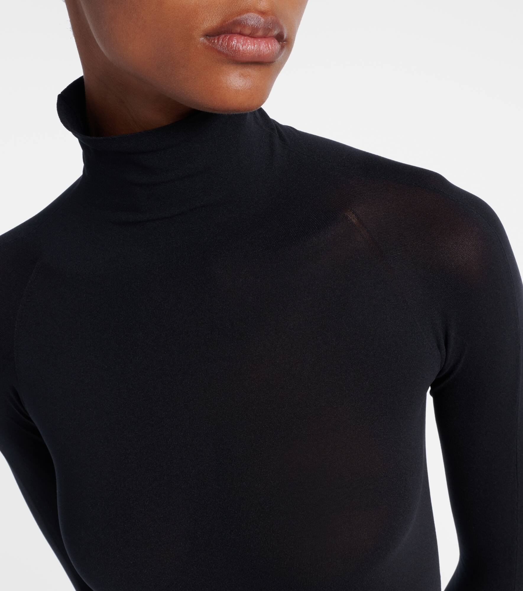 Second-skin bodysuit - 5