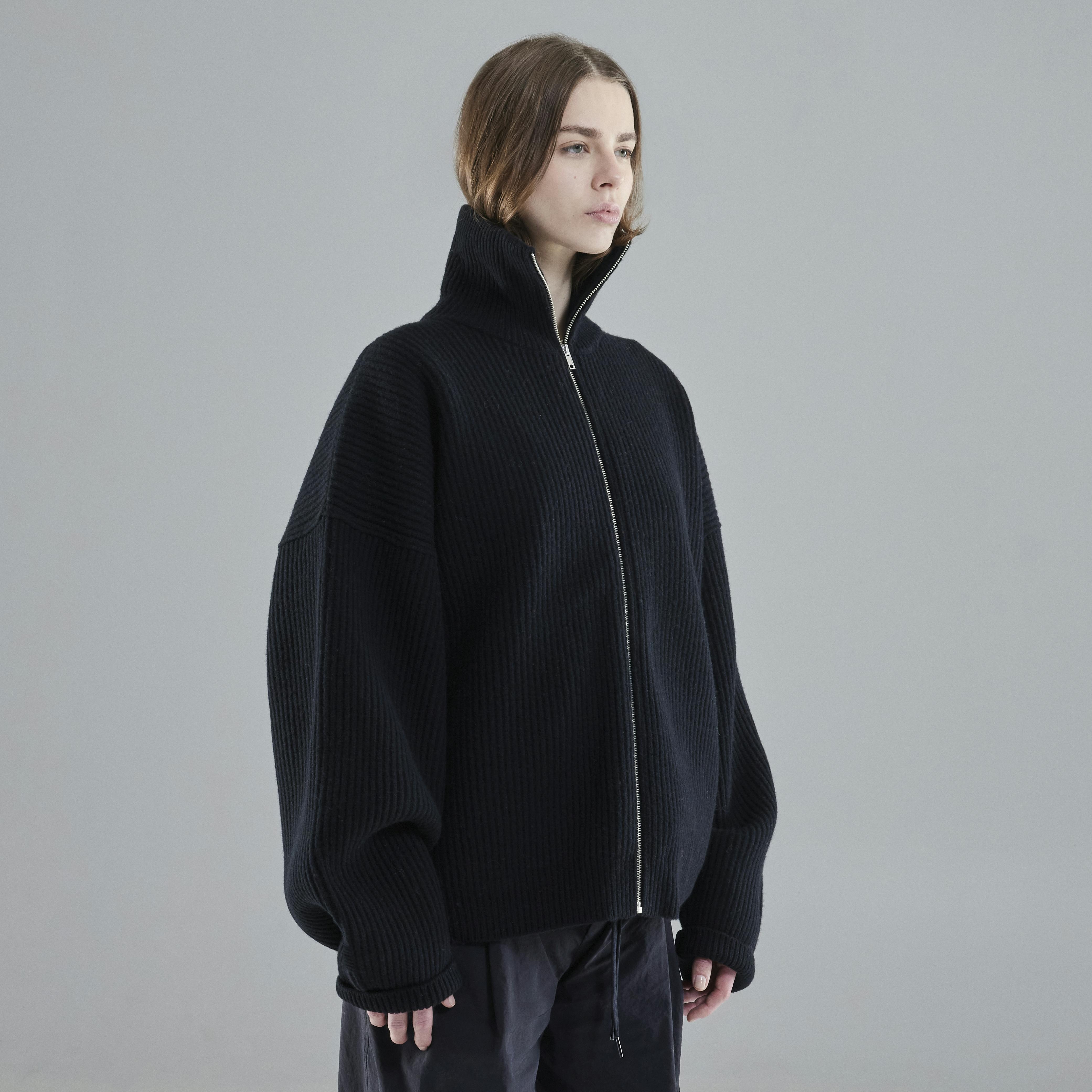 Vonarstræti Zipped Wool Sweater (Unisex) - 5