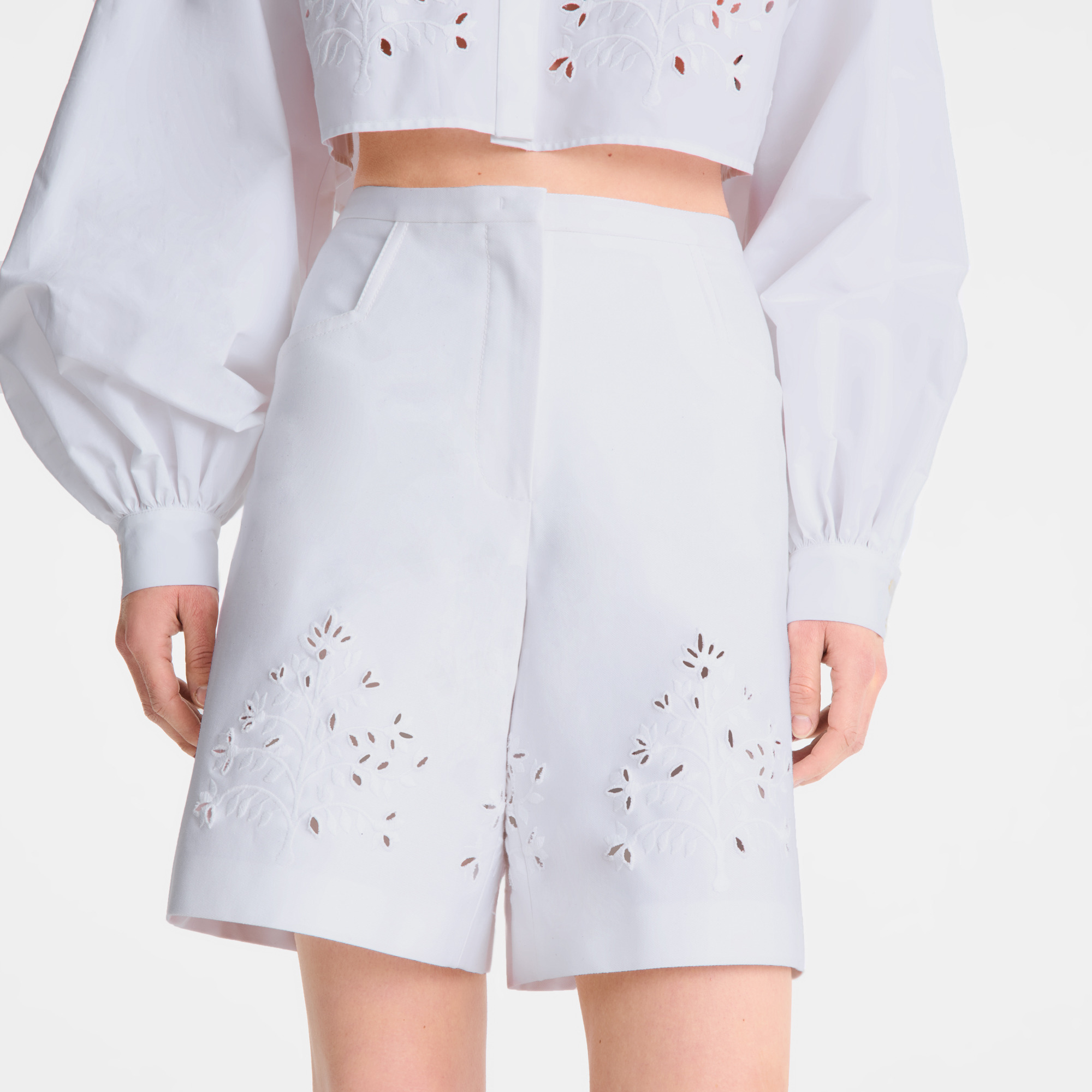 Bermuda shorts White - Embroidered gabardine - 4