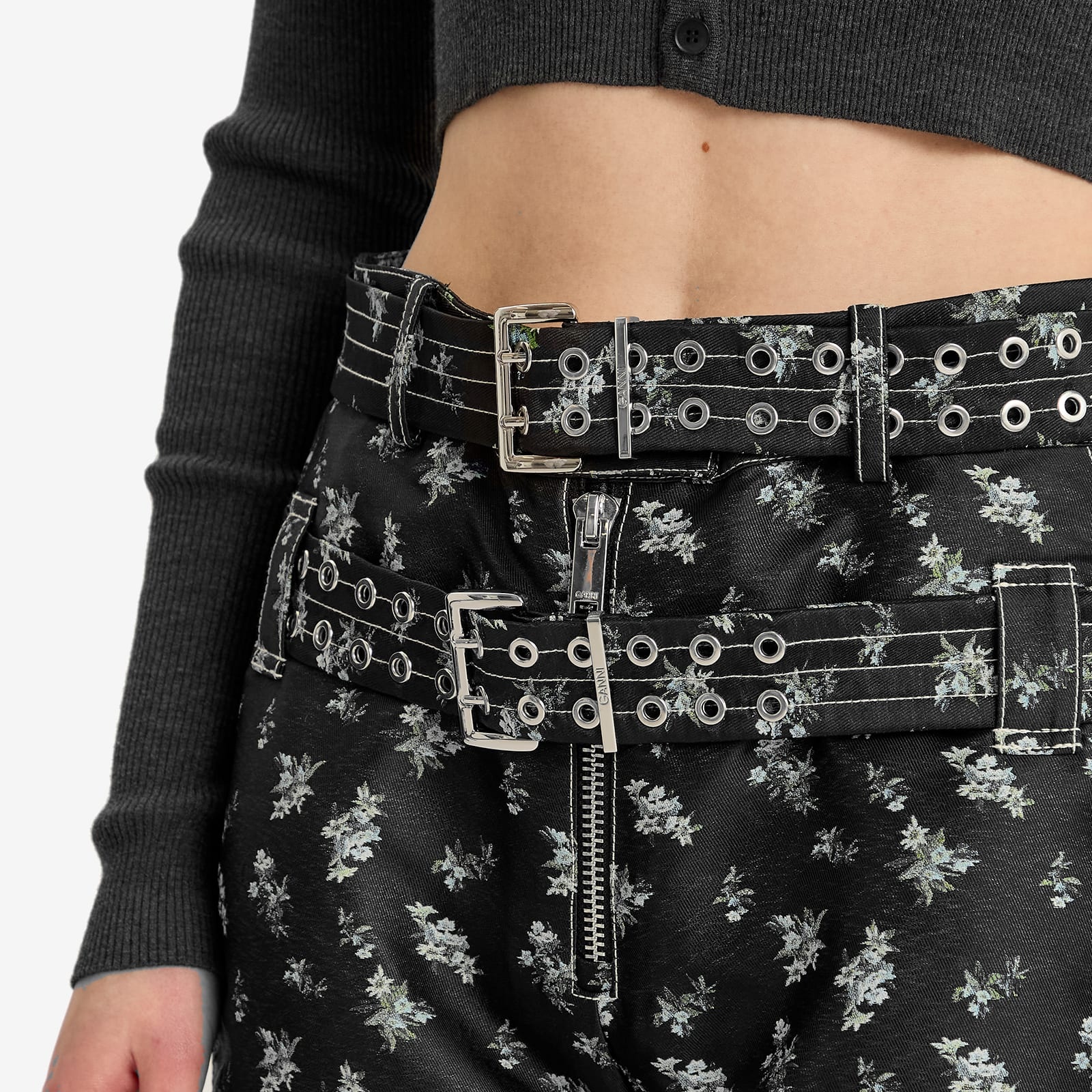 【送料関税込】GANNI Floral Jacquard Long Shorts GANNI GANNI Floral Jacquard Long Shorts | endclothing