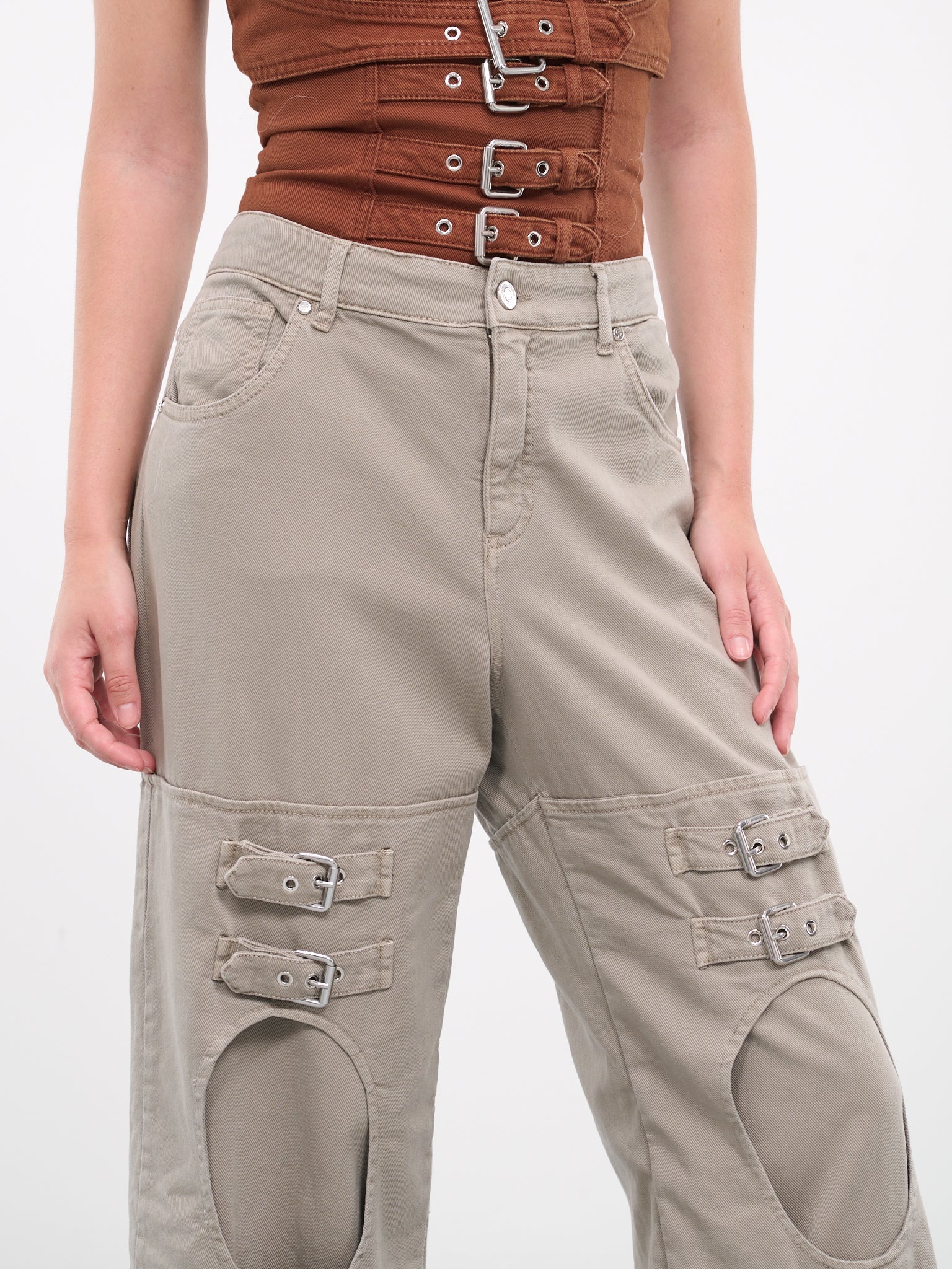Buckle Boyfriend Jeans - 4