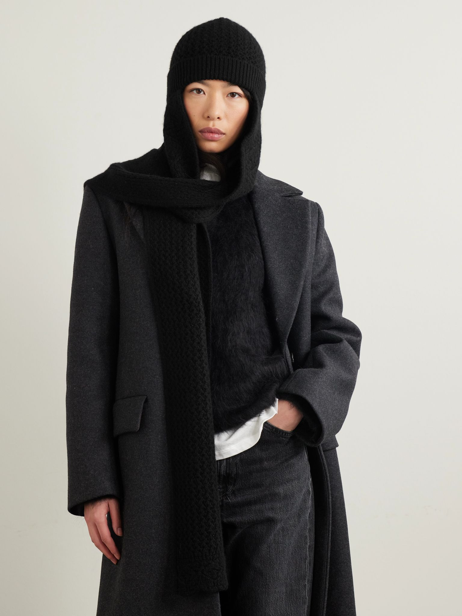 Engadin hooded crochet-knit cashmere scarf Black - 2