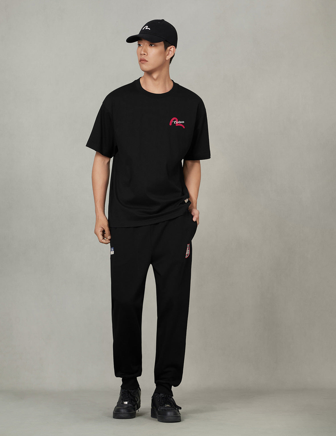 Henohenomohe Godhead Embroidery Relax Fit T-Shirt - 5