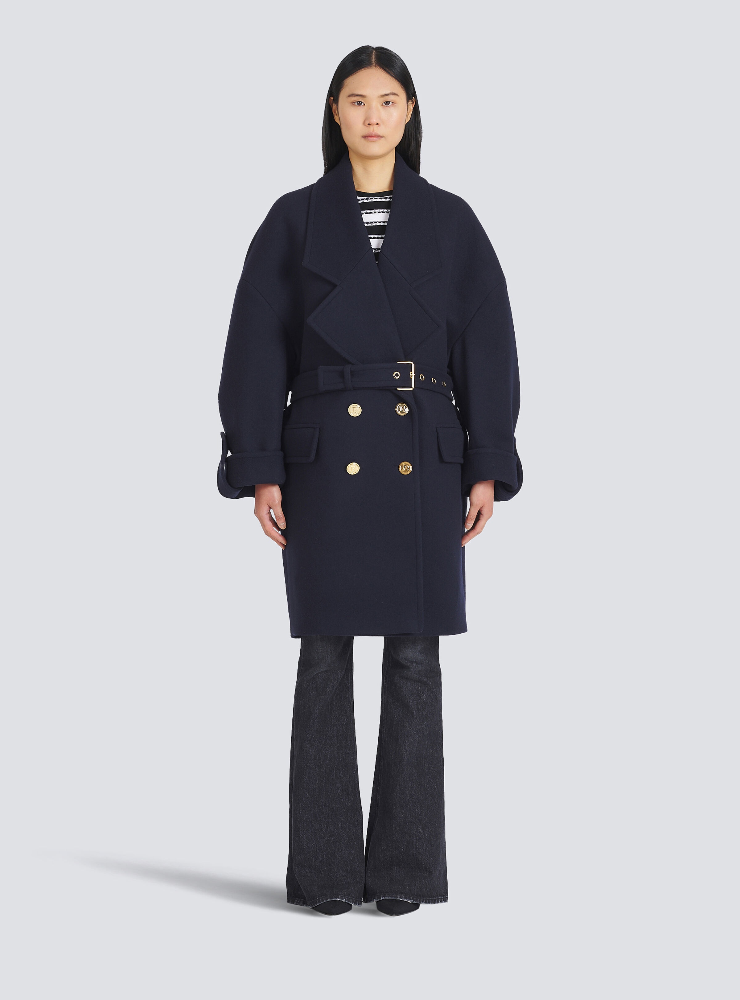 Wool and cashmere pea coat with double-breasted gold-tone buttoned fastening - 3